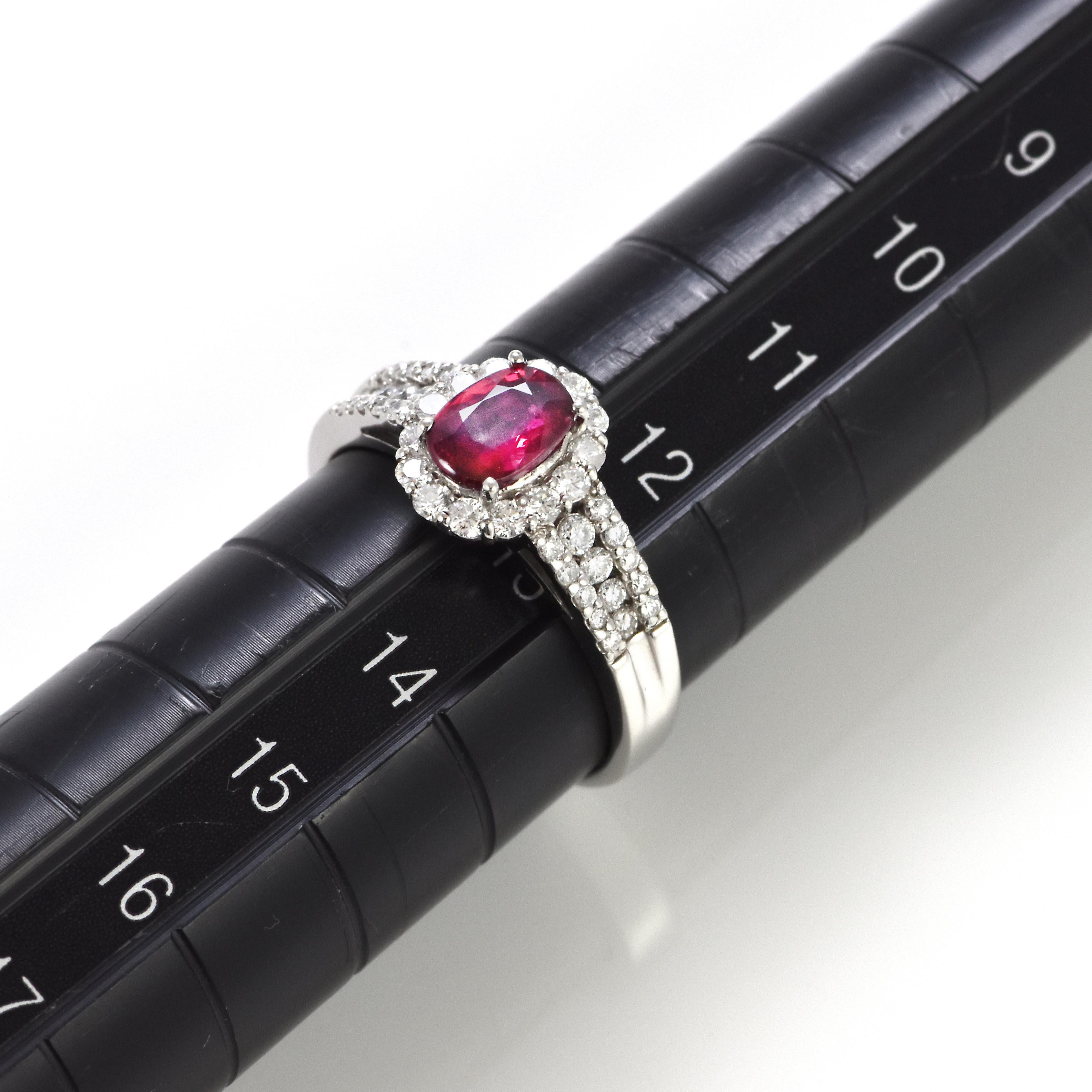 Bague en platine avec rubis certifié AIGS de 1,00 carat, naturel, non traité et non chauffé en vente 3