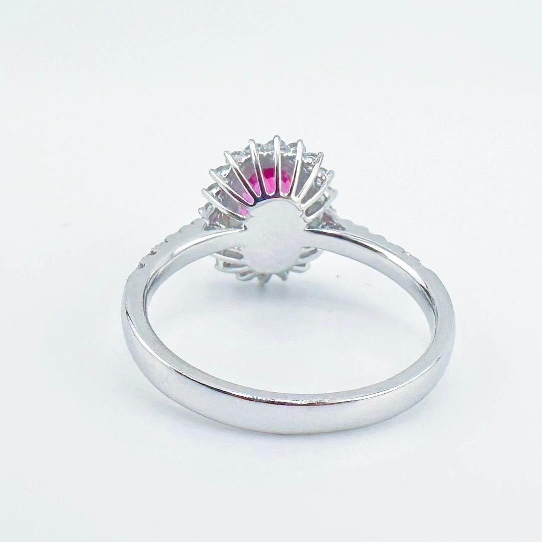 Modern AIGS Certified 1.00 CT Padparadscha Sapphire 18K White Gold Diamond Ring For Sale