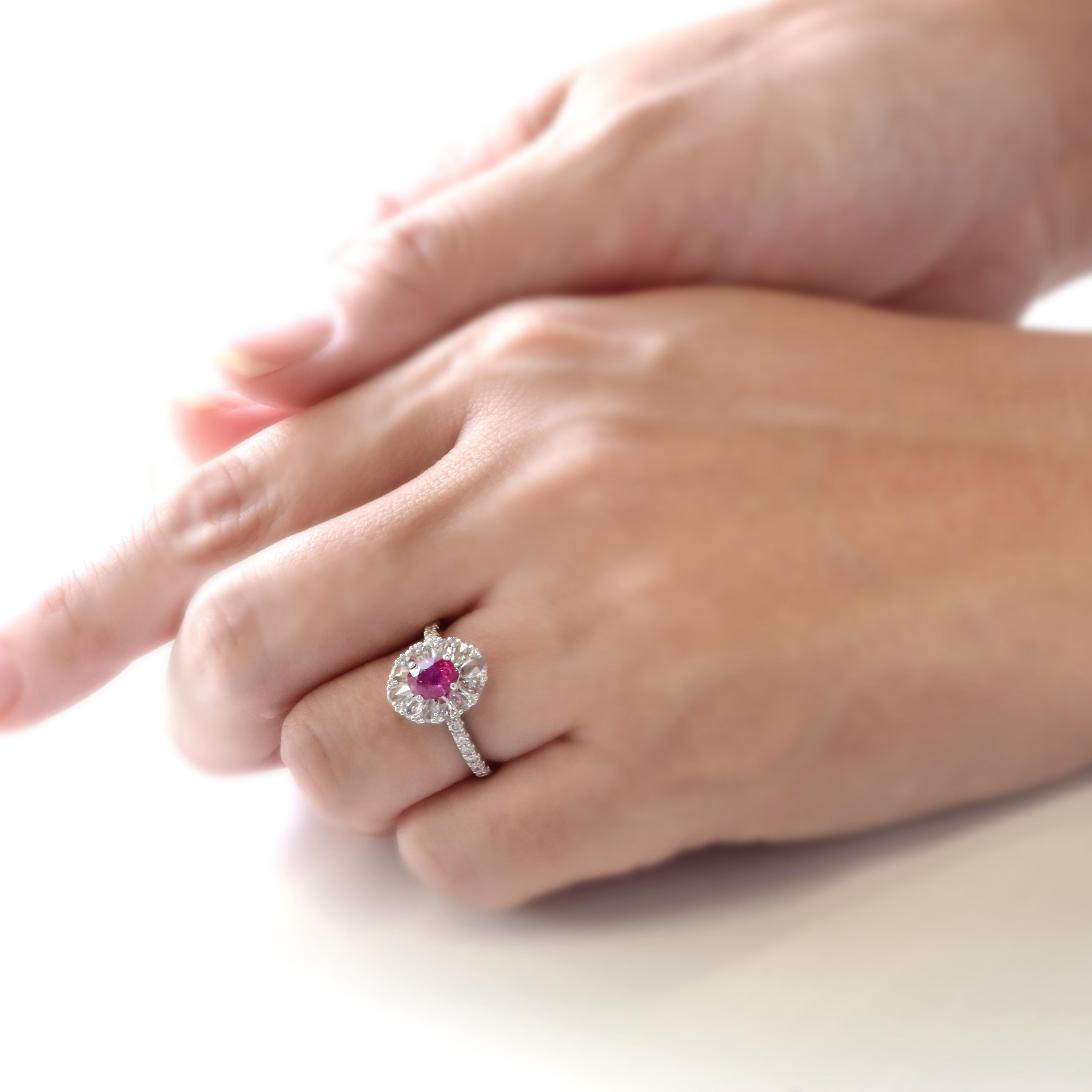 AIGS-zertifizierter 1,03 Karat natürlicher, unerhitzter Rubin & Diamant-Ring aus 18K Gold (Moderne) im Angebot
