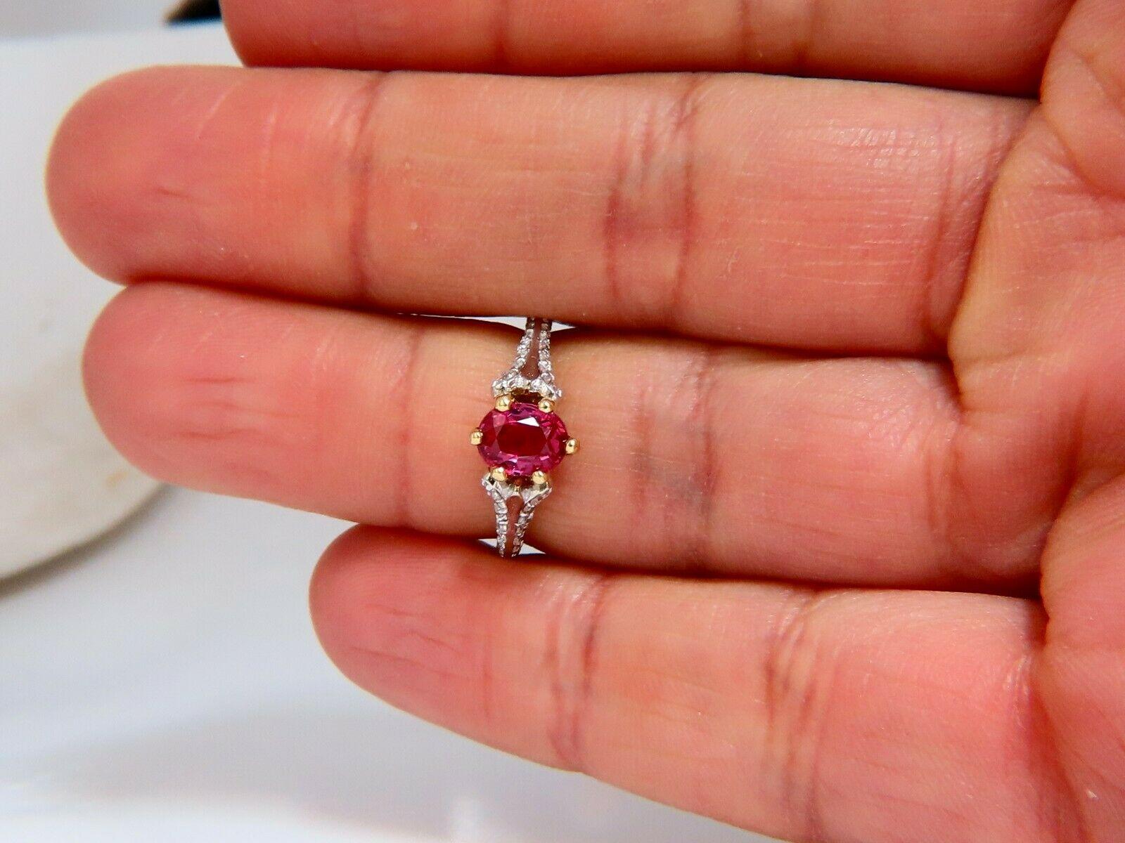 AIGS-zertifizierter 1,07 Karat natürlicher rosa Rubin ohne Hitze Diamanten Ring 14 Karat im Zustand „Neu“ im Angebot in New York, NY