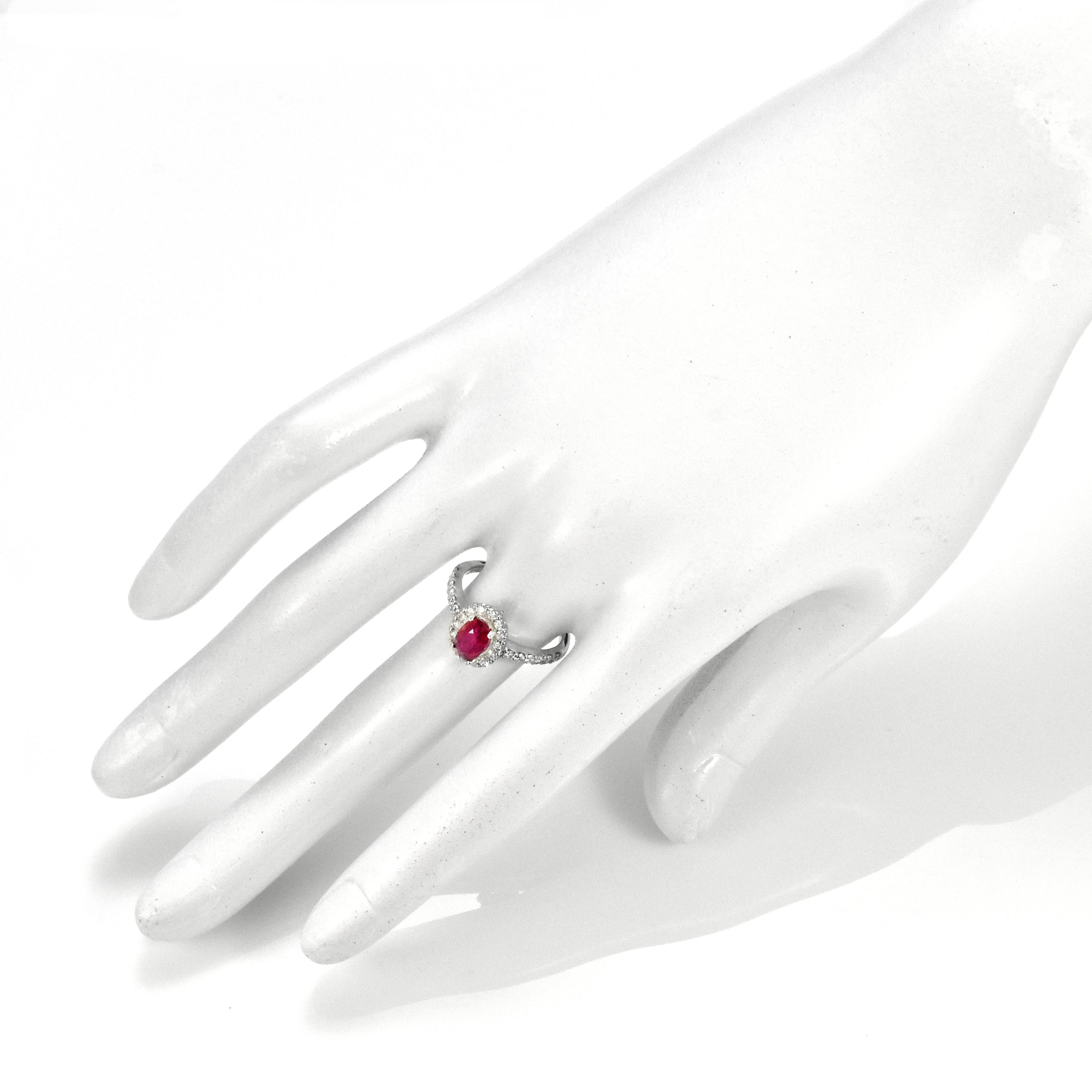 AIGS Certified 1.12 Carat Natural No Heat, Vivid Red Ruby Ring made in Platinum In New Condition For Sale In Tokyo, JP