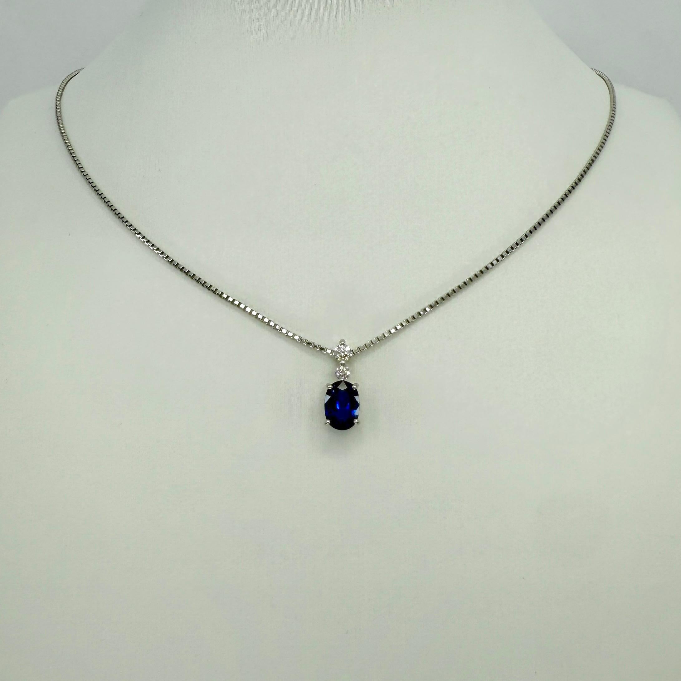 AIGS Certified 1.17ct Royal Blue Sapphire & Diamond Platinum Pendant Necklace For Sale 2