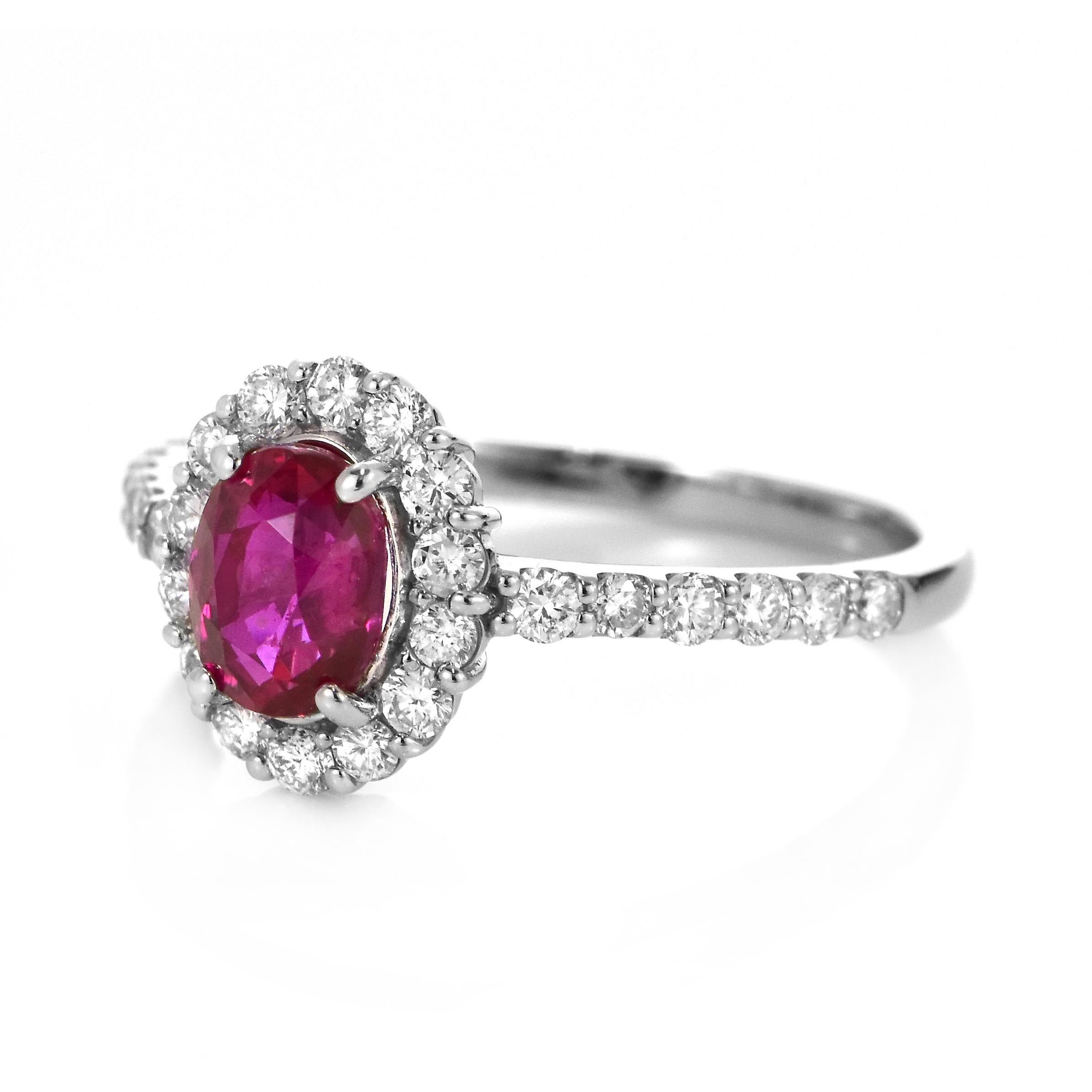 AIGS Certified 1.23 Carat Untreated, Pigeon's Blood Ruby Ring Made in Platinum In New Condition For Sale In Tokyo, JP