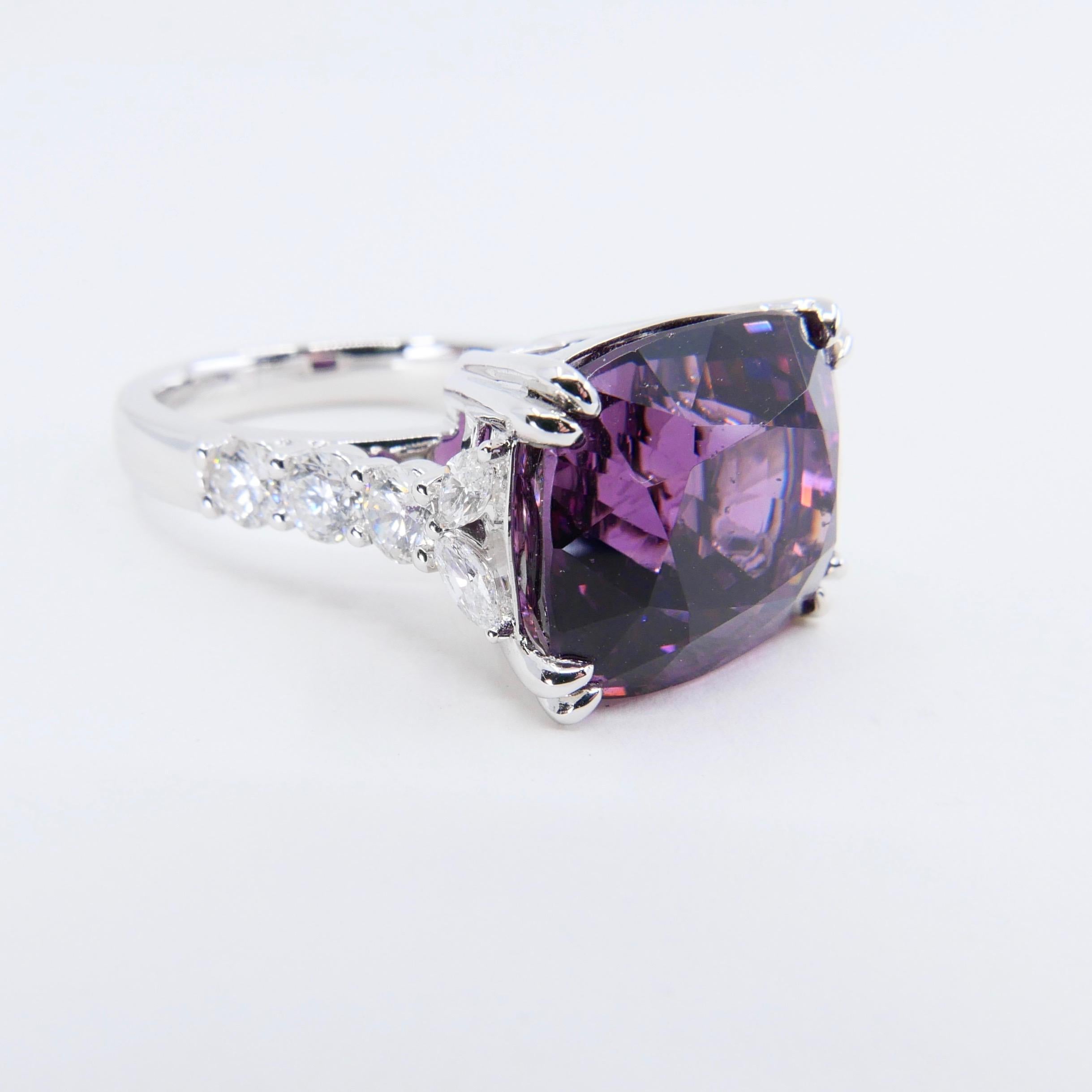 Contemporary AIGS Certified 15.22 Carat Natural Spinel & Diamond Cocktail Ring, Burma No Heat For Sale