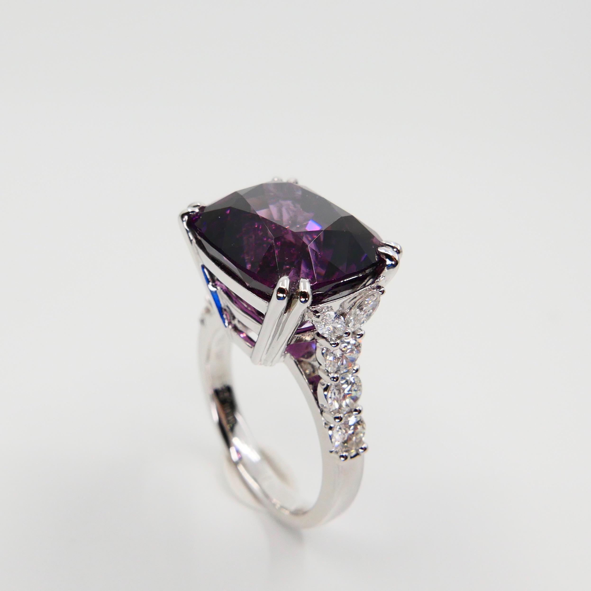 AIGS Certified 15.22 Carat Natural Spinel and Diamond Cocktail Ring ...