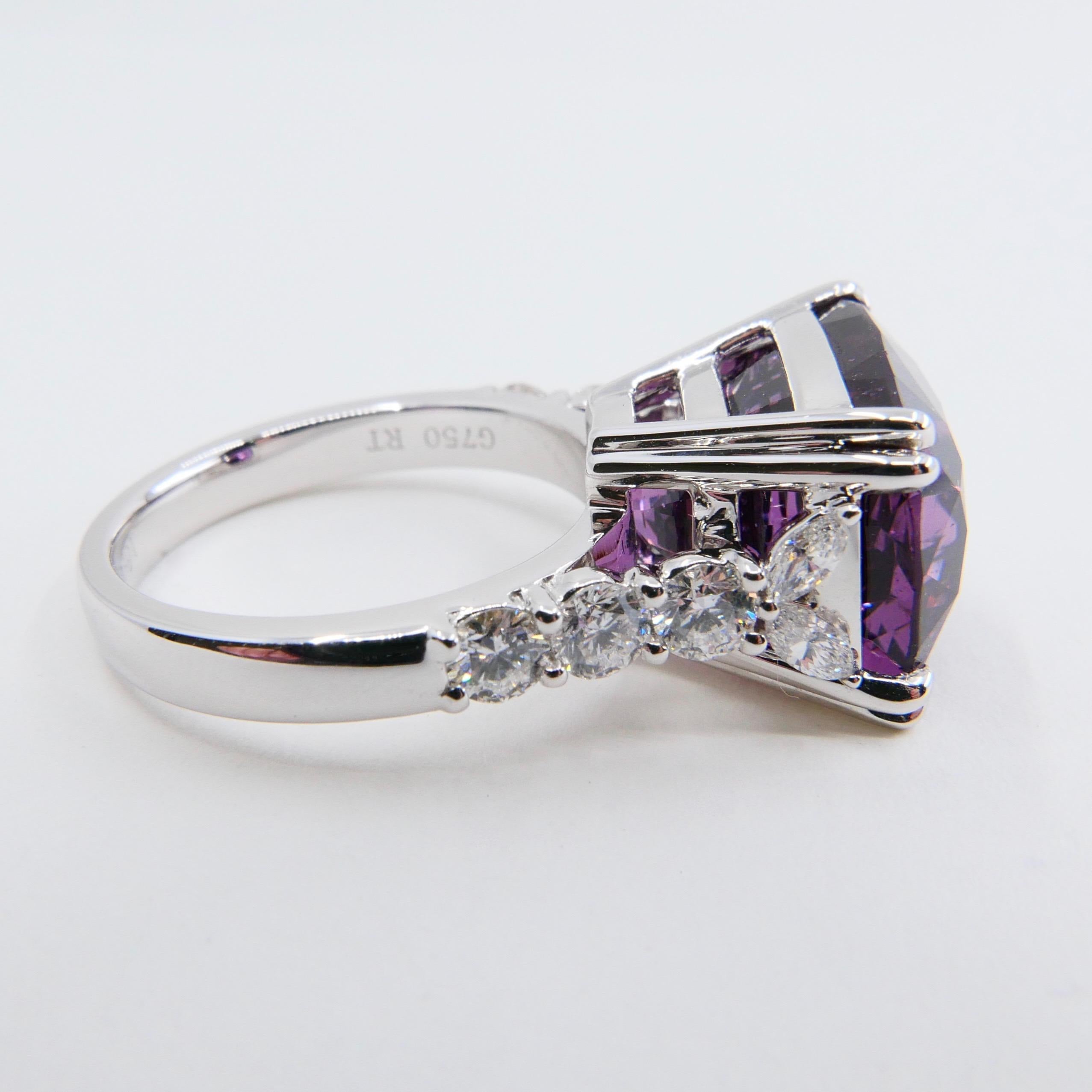 AIGS Certified 15.22 Carat Natural Spinel & Diamond Cocktail Ring, Burma No Heat In New Condition For Sale In Hong Kong, HK