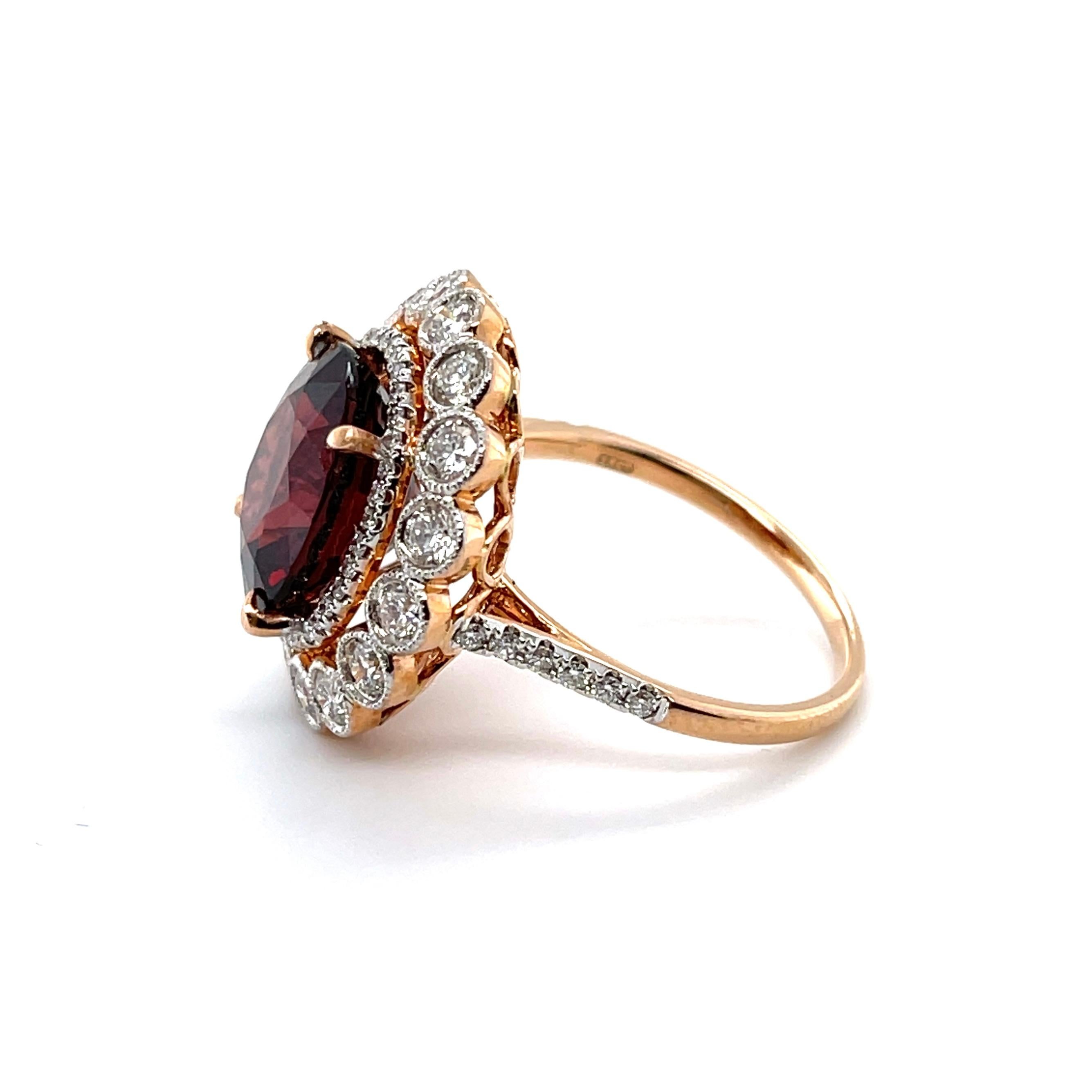 Contemporary 'AIGS CERTIFIED' 18CT Rose Gold Spinel and Diamond Ring For Sale