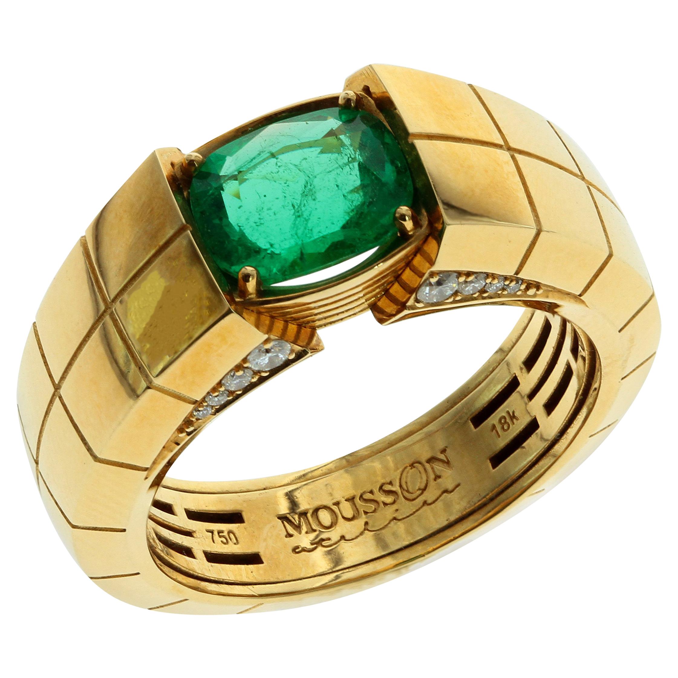 AIGS Certified 1.95 Carat Cushion Cut Emerald 18 Karat Yellow Gold Male Ring