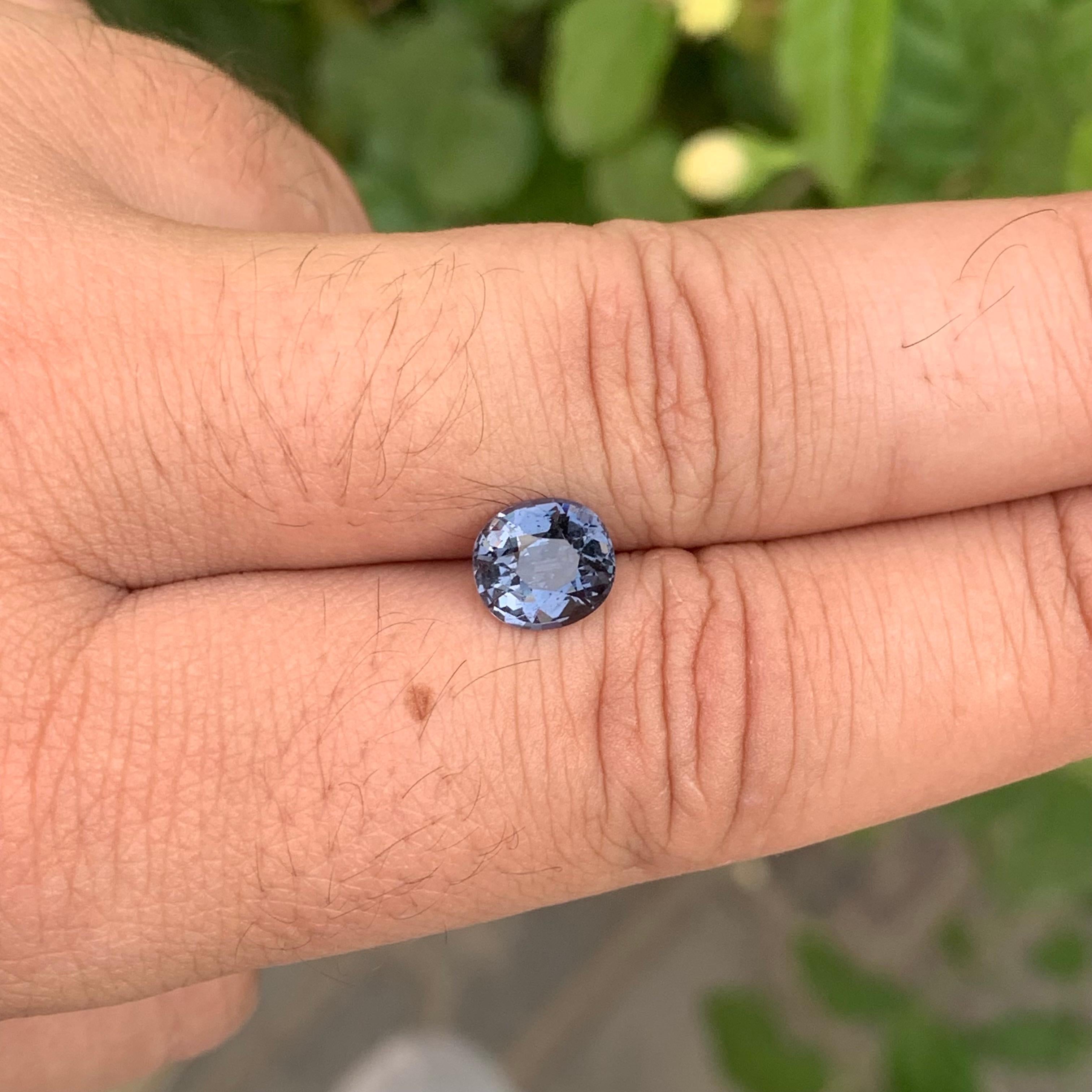 AIGS Certified 2.22 Carat Natural Loose Purple Spinel Cushion Shape Gemstone (pierre précieuse en forme de coussin) en vente 1