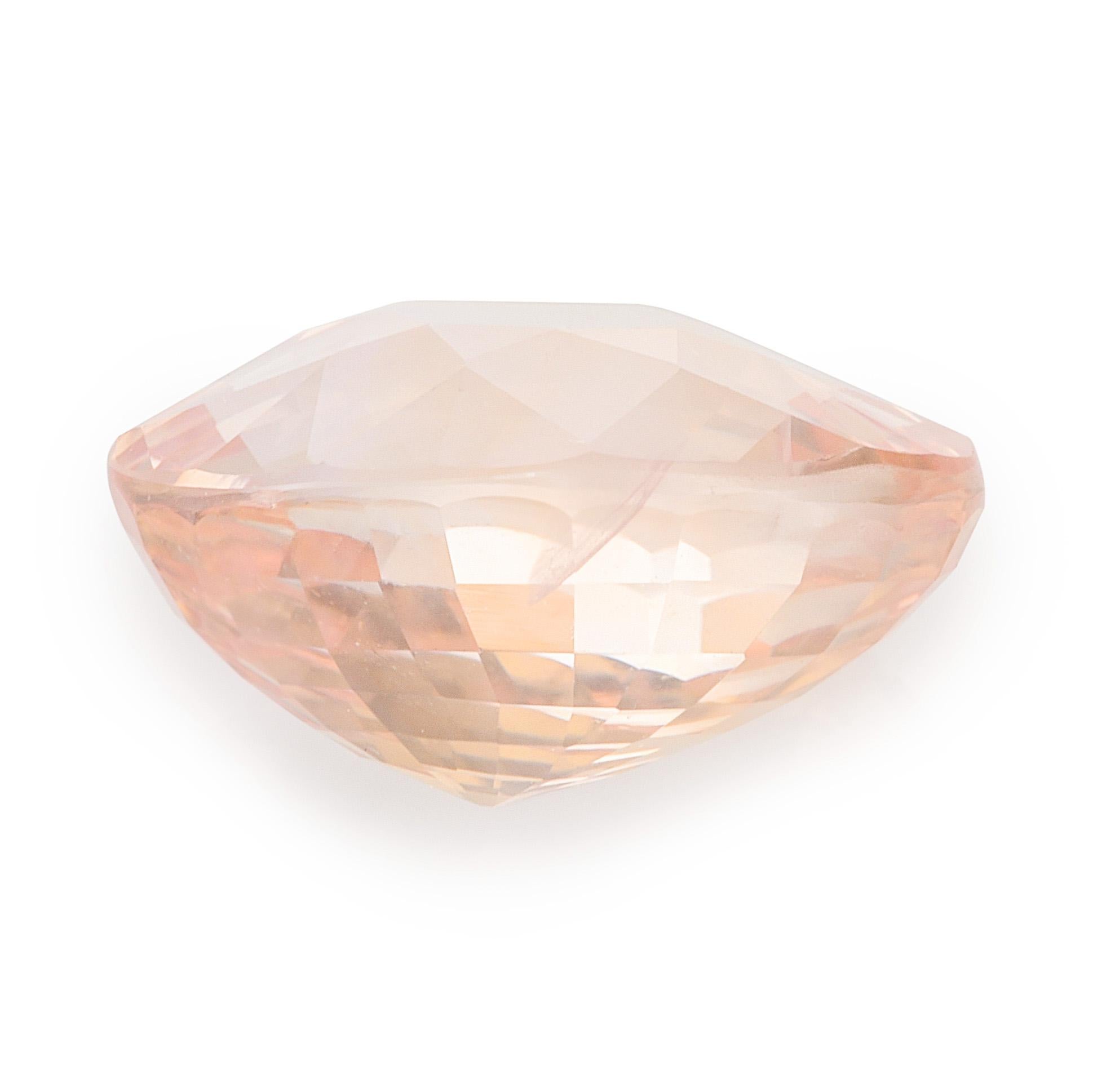 AIGS Certified 3.25 Carats Unheated Padparadscha Sapphire In New Condition For Sale In Los Angeles, CA