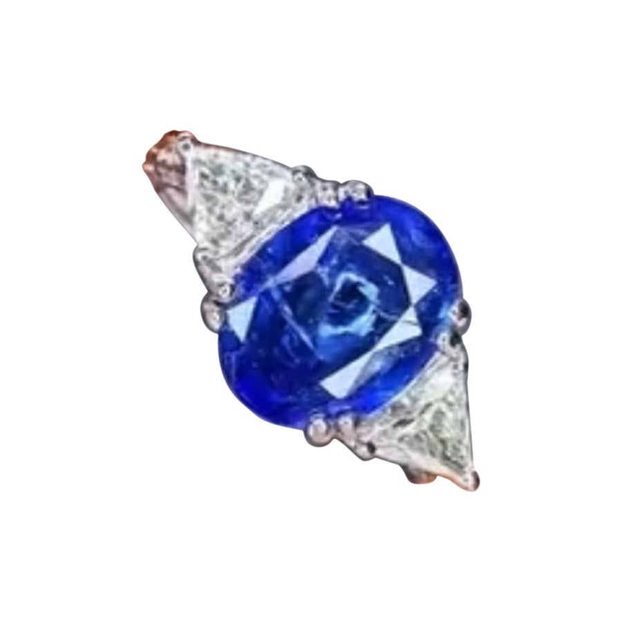 AIGS Certified 3.60 No Heated Blue Sapphire Diamonds 18K Gold Ring For Sale