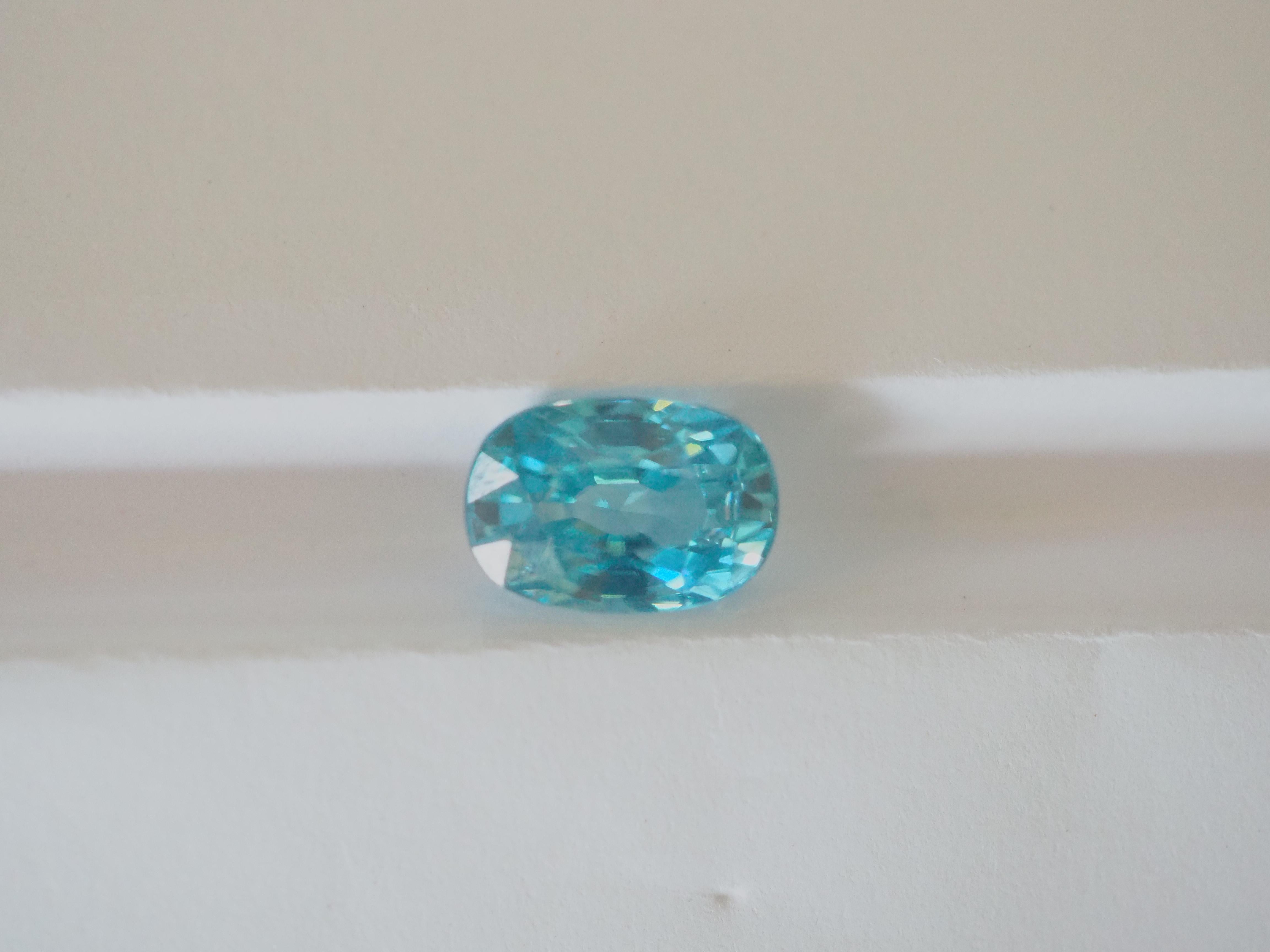 AIGS Certified 4.80ct Oval Blue Zircon, 10.27x7.09x5.89 mm For Sale 4