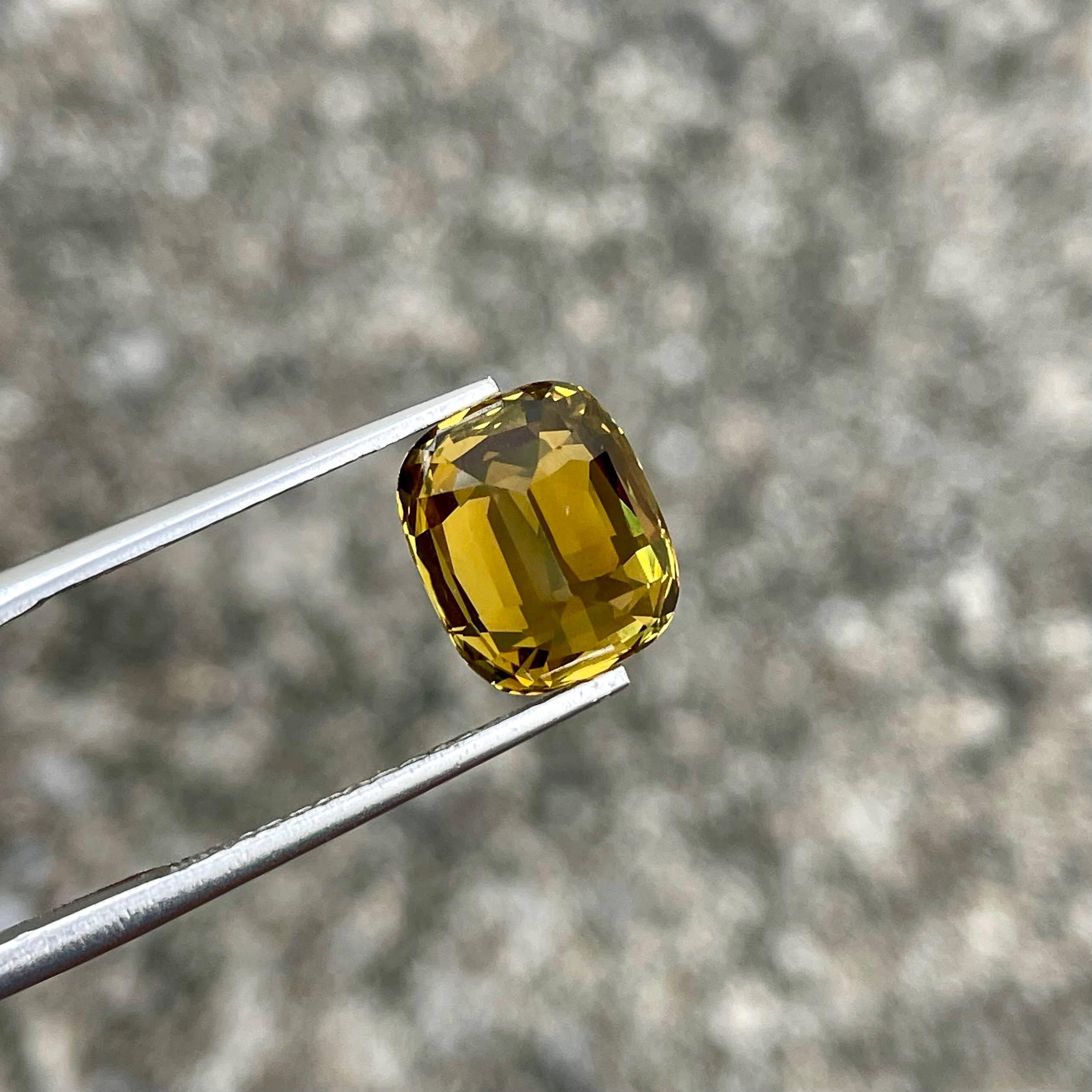 AIGS zertifizierter 5,06 Karat Chrysoberyll-Stein im Kissenschliff aus Sri Lanka für Damen oder Herren
