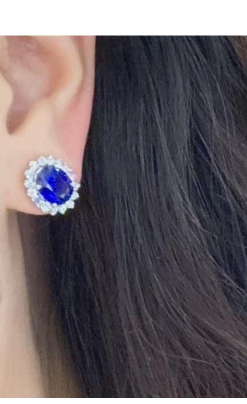 AIGS zertifiziert 6,00 Karat Königsblaue Saphire Diamanten 18K Gold Ohrringe im Zustand „Neu“ im Angebot in Massafra, IT
