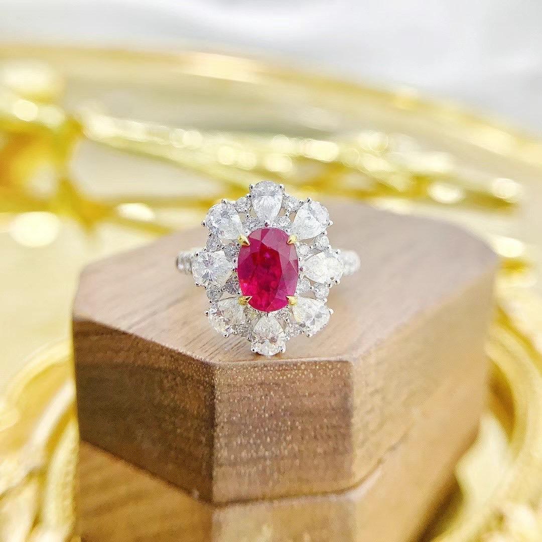 AIGS zertifizierter unerhitzter 1,57 Karat Rubin & Birnenschliff Diamantring/Anhänger

1 AIGS Taubenblut-Rubin - 1,57 CT
Farbe: Lebendiges Rot
Herkunft: Mosambik
Abmessungen: 7,65 x 5,56 x 4,33 mm

Diamanten - 1,69 CT
Gesamtgewicht - 5,56 GM

Ring /