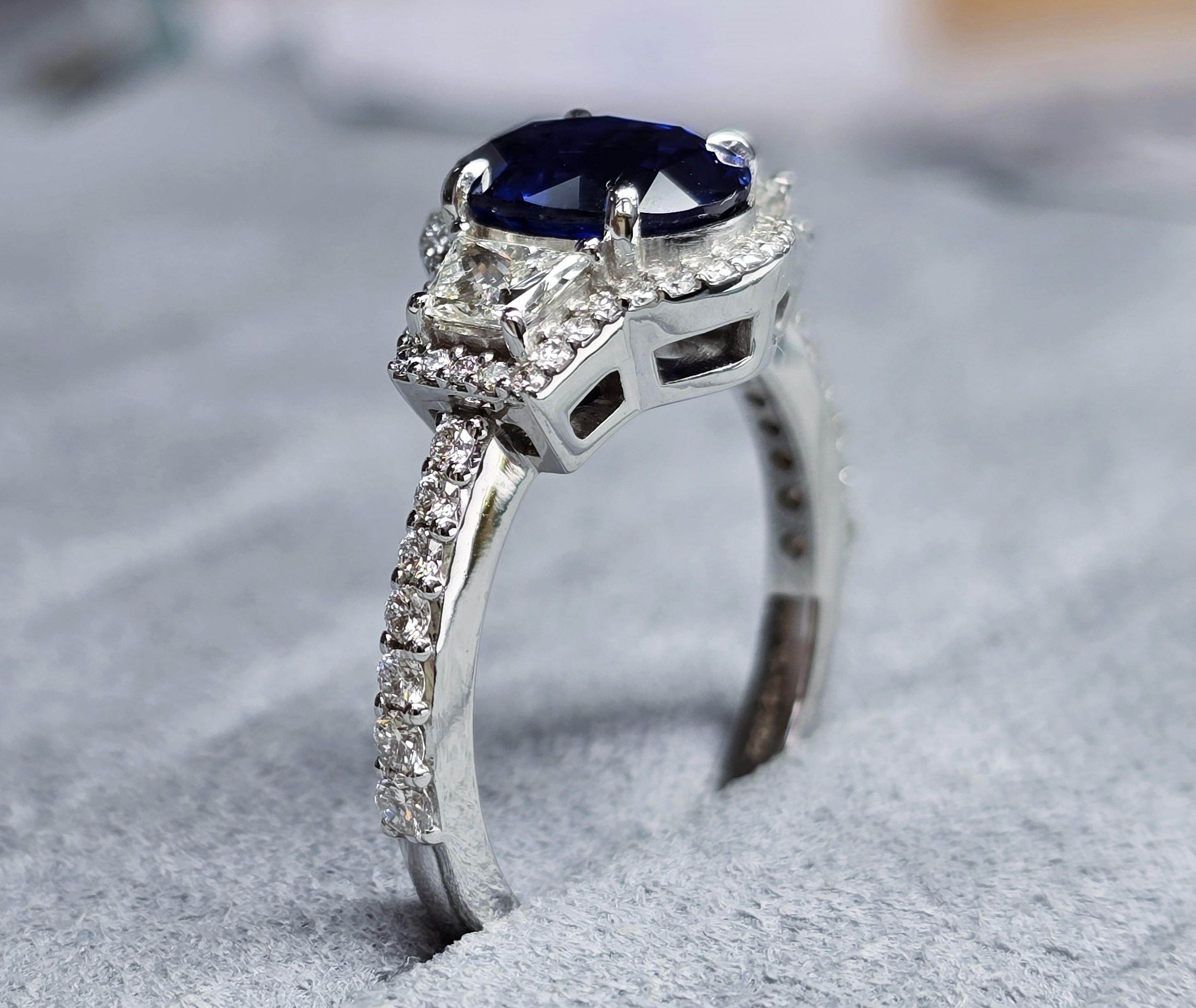 AIGS & GFCO	Certified Sapphire Ring For Sale 8