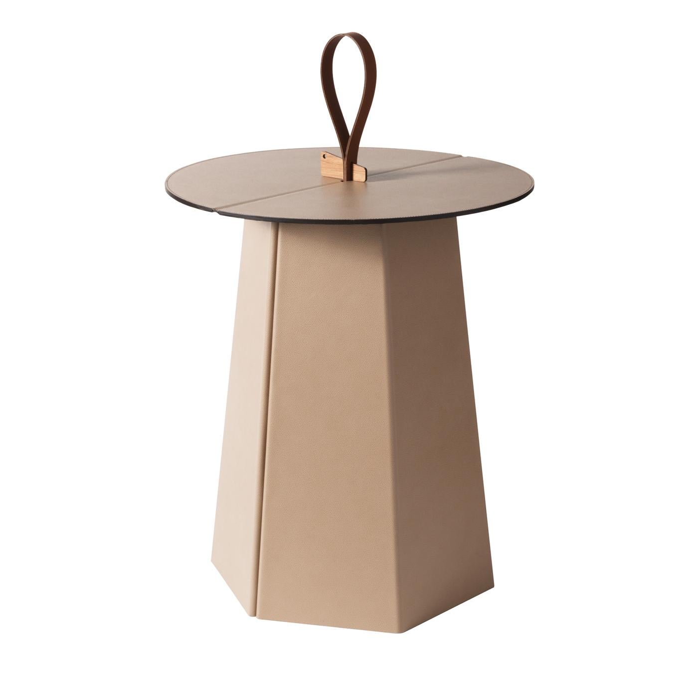 italien Grande table d'appoint Aile beige en vente