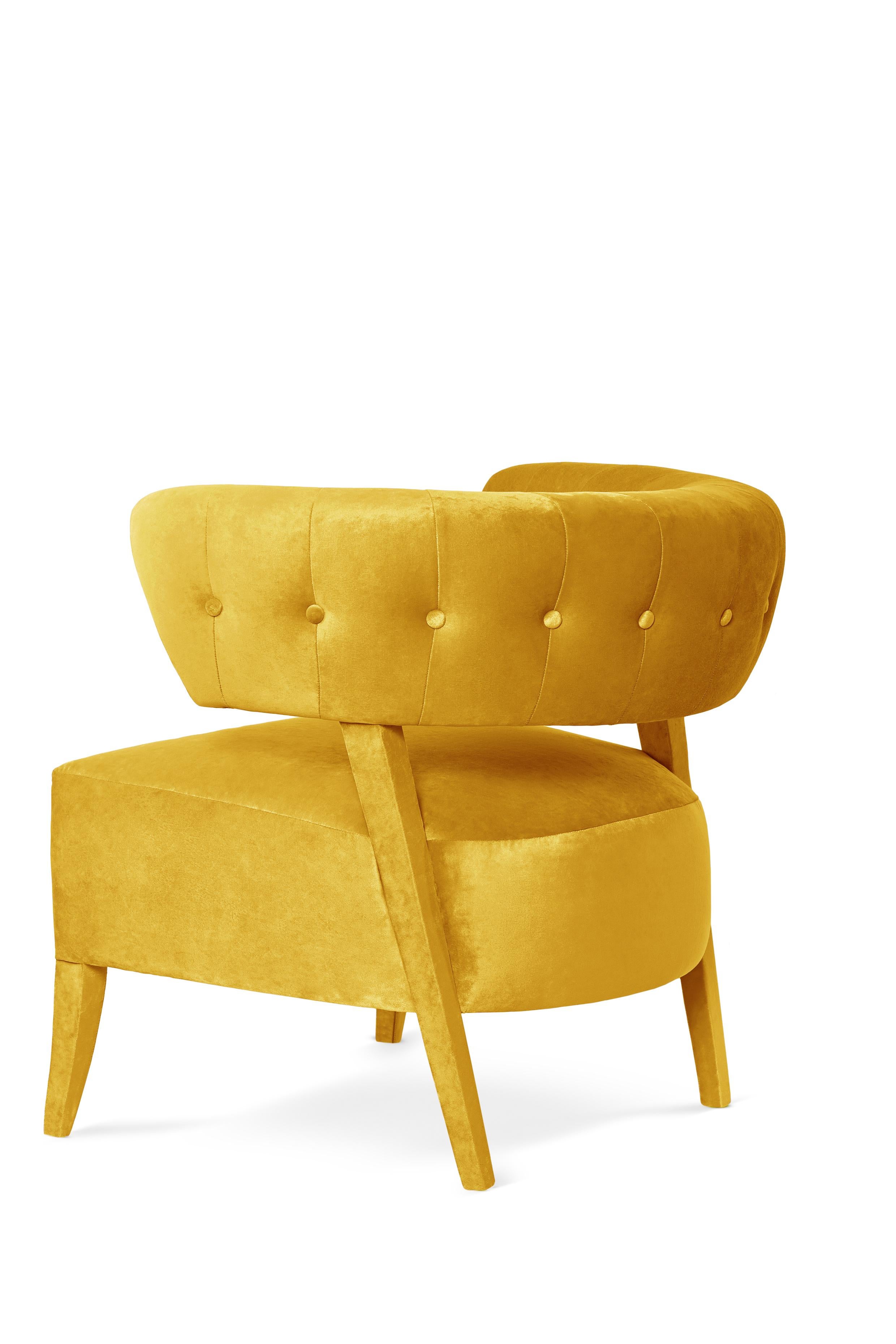 Sillón Aileen by Munna
Dimensiones: P 78 x An 82 x Al 79 cm. SH: 46 cm.
Materiales: Madera, espuma y tapicería.
Acabado: Terciopelo Trevira.

Disponible en todos los tejidos Munna excepto en Seda salvaje. Disponible en el propio cliente
material.