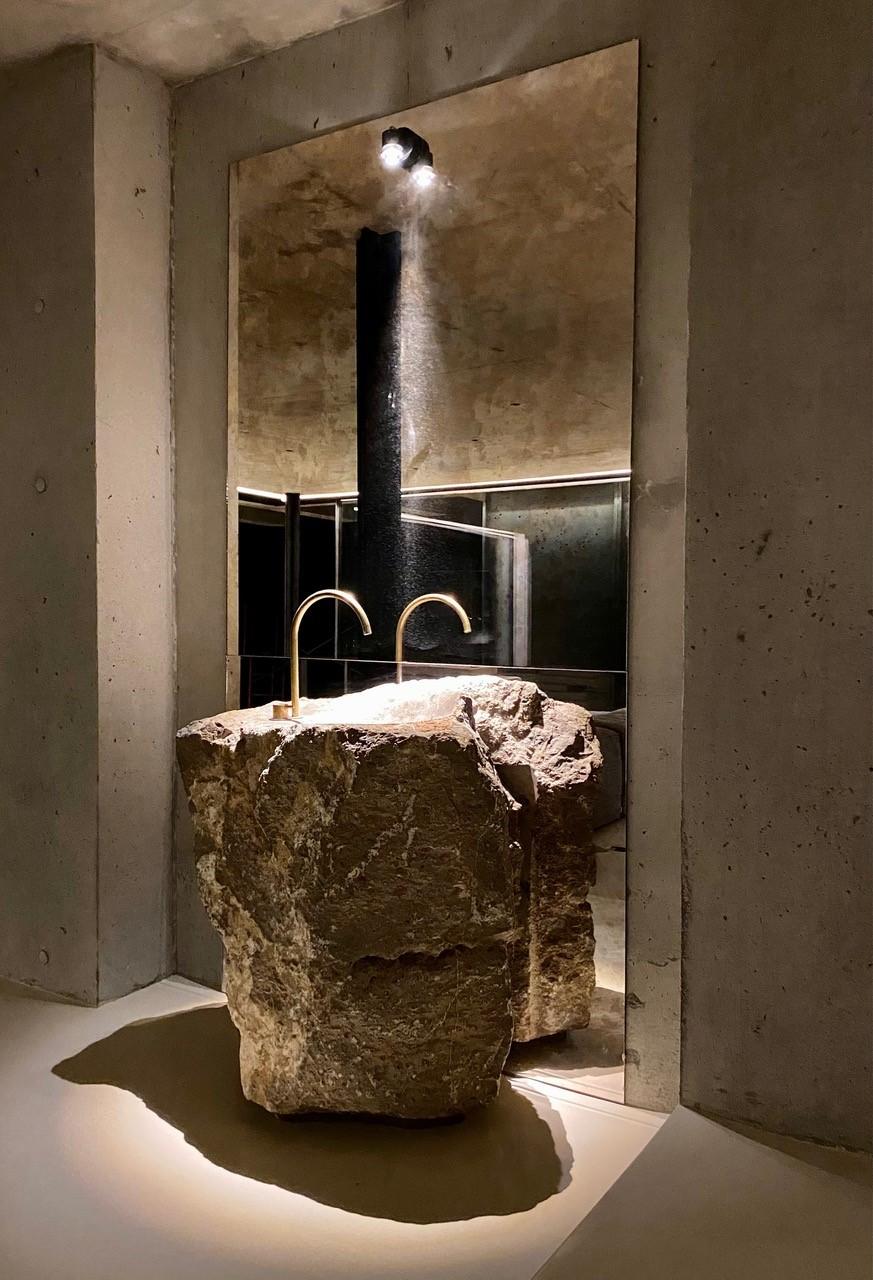One of a kind Totem sink sculpted from a solid piece of Jurassic Marble (faucet not included), with Nerineas fossils in relief, combining natural and leather finish. Designed by Nature & Miguel Herranz for the Unique Collection and manufactured by