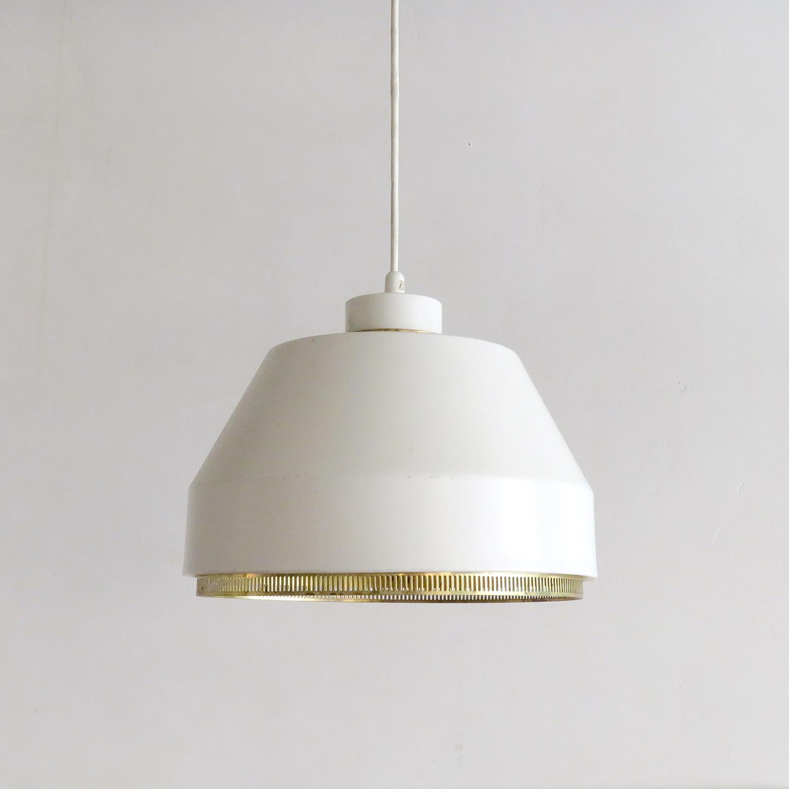 Pendelleuchte „AMA 500“ von Aino Aalto, 1941 (Emailliert) im Angebot