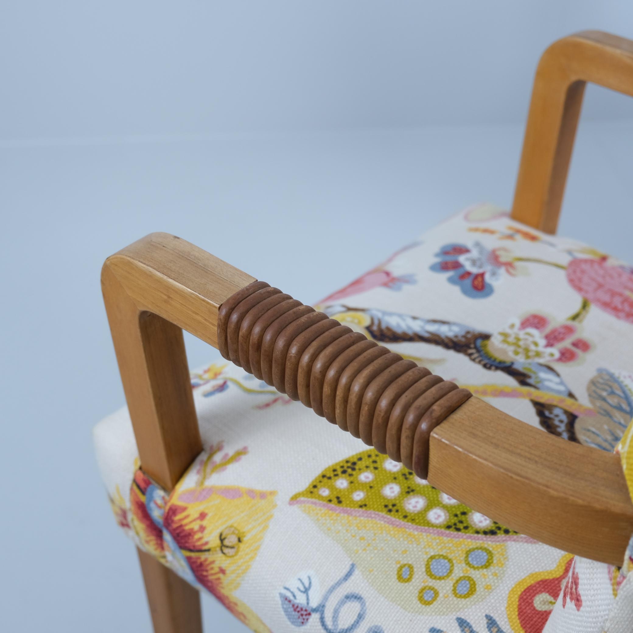 Mid-20th Century Aino Aalto Pair of Club Chairs in Oak, Leather, & Floral Pattern, Artek 1940s. For Sale