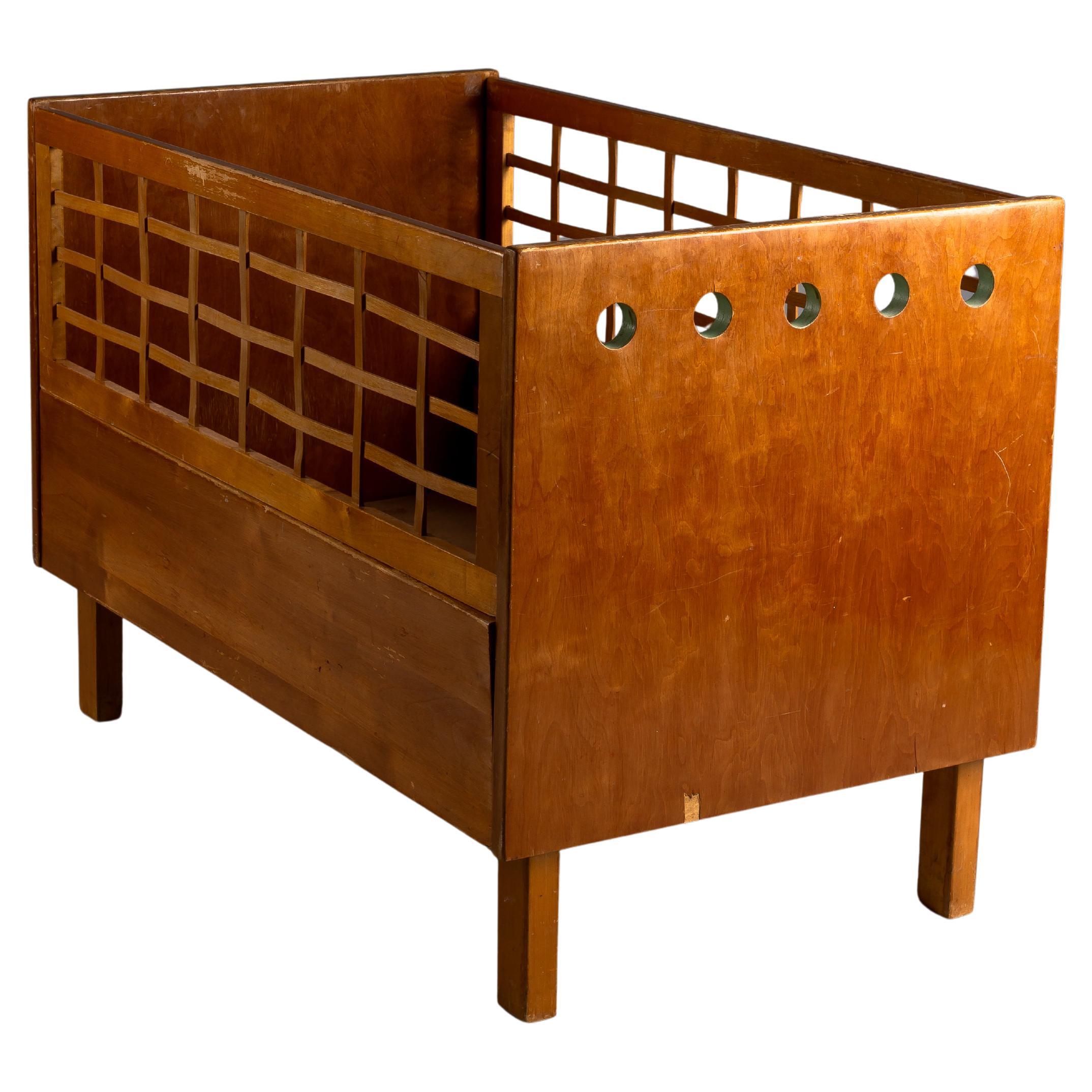 Aino Aalto, rare 1930s children's extendable bed