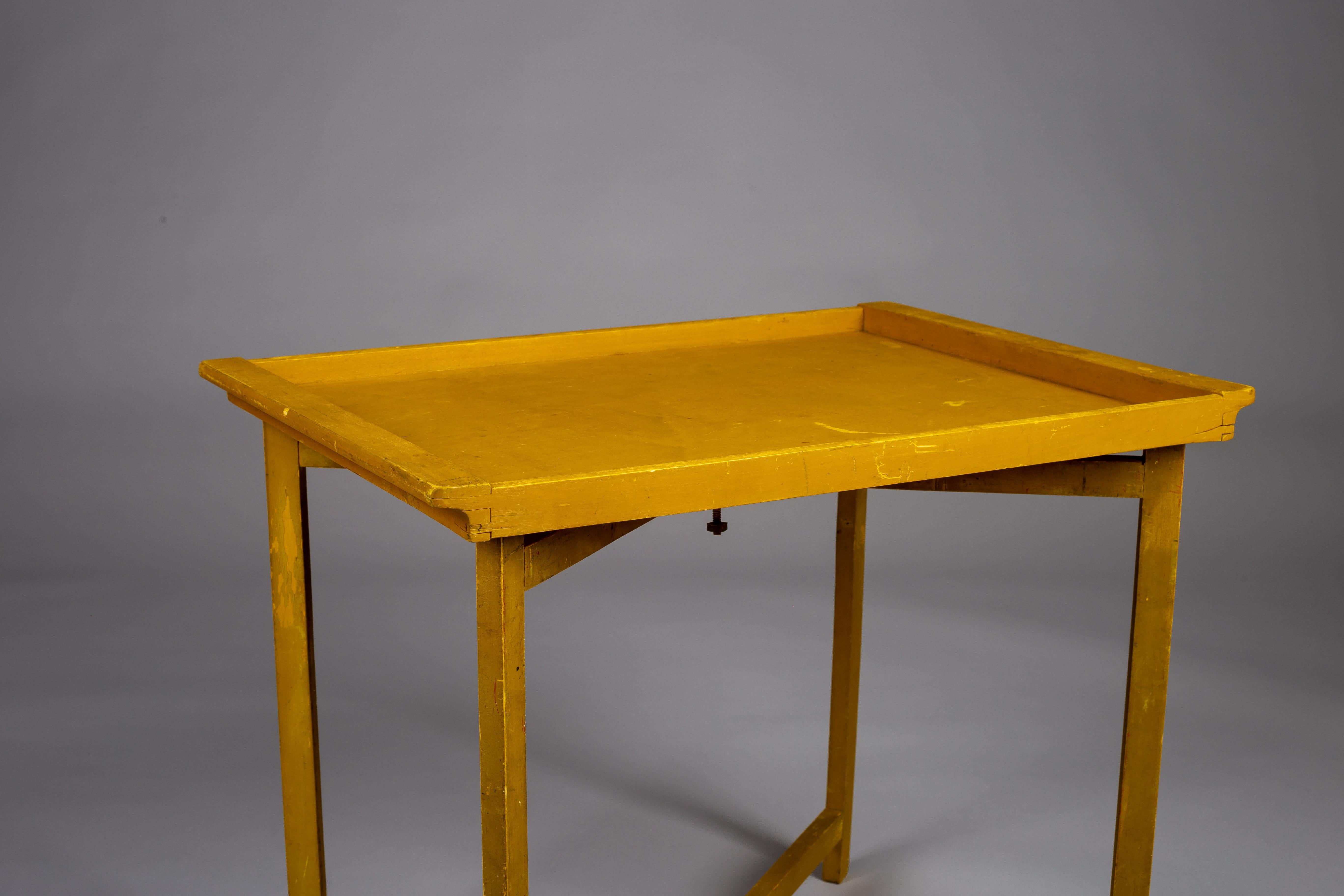 Aino Aalto, rare 1930's foldable tray table, A. Ahlström Oy For Sale 1