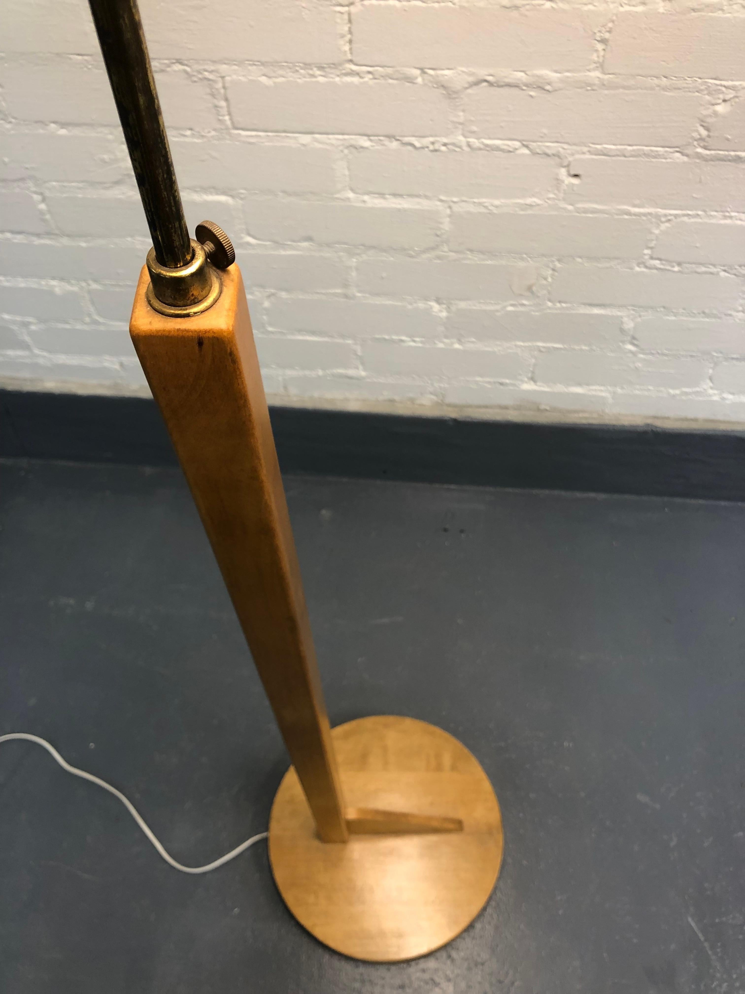 Aino Aalto rare floor lamp model 806A, Taito Oy In Good Condition For Sale In Helsinki, FI
