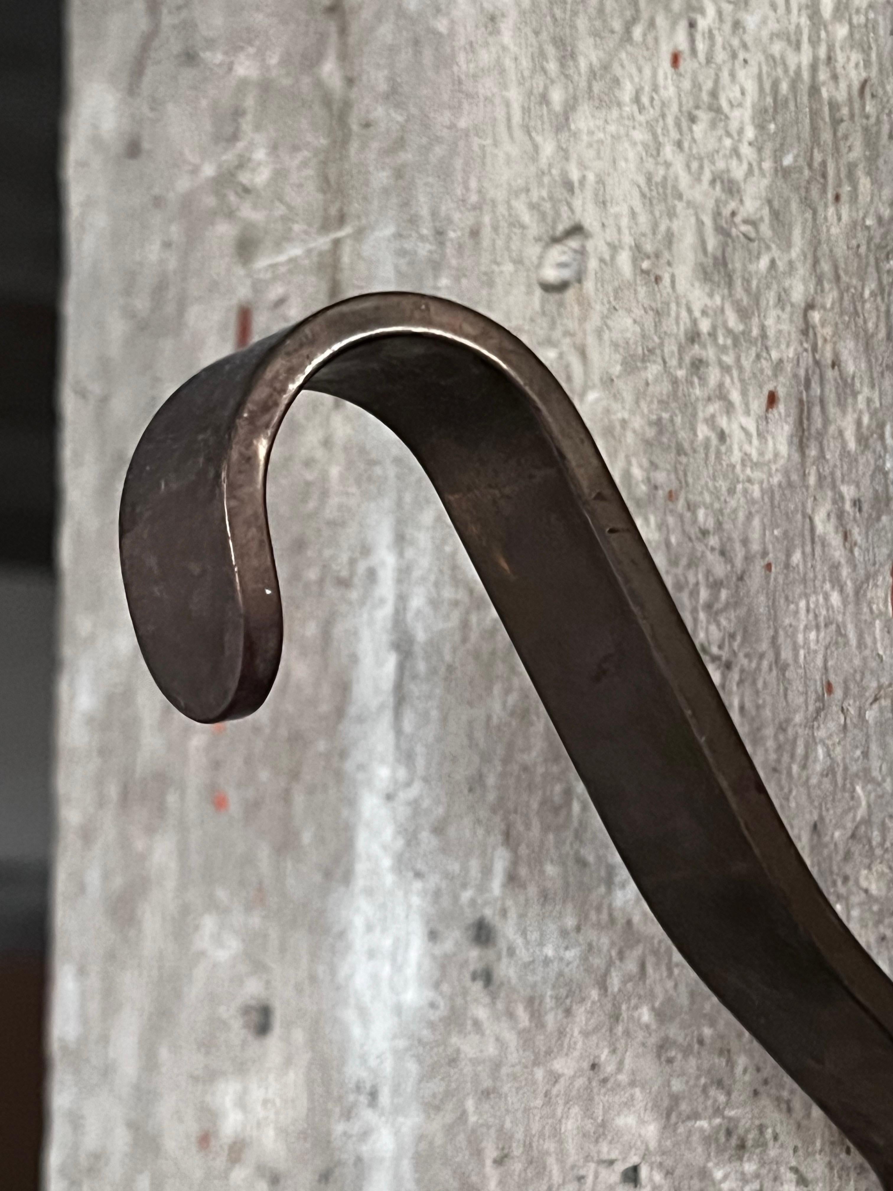 Finlandese Aino Aalto  set di 4 ganci in ottone per cappelli e cappotti made in Finland originali in vendita