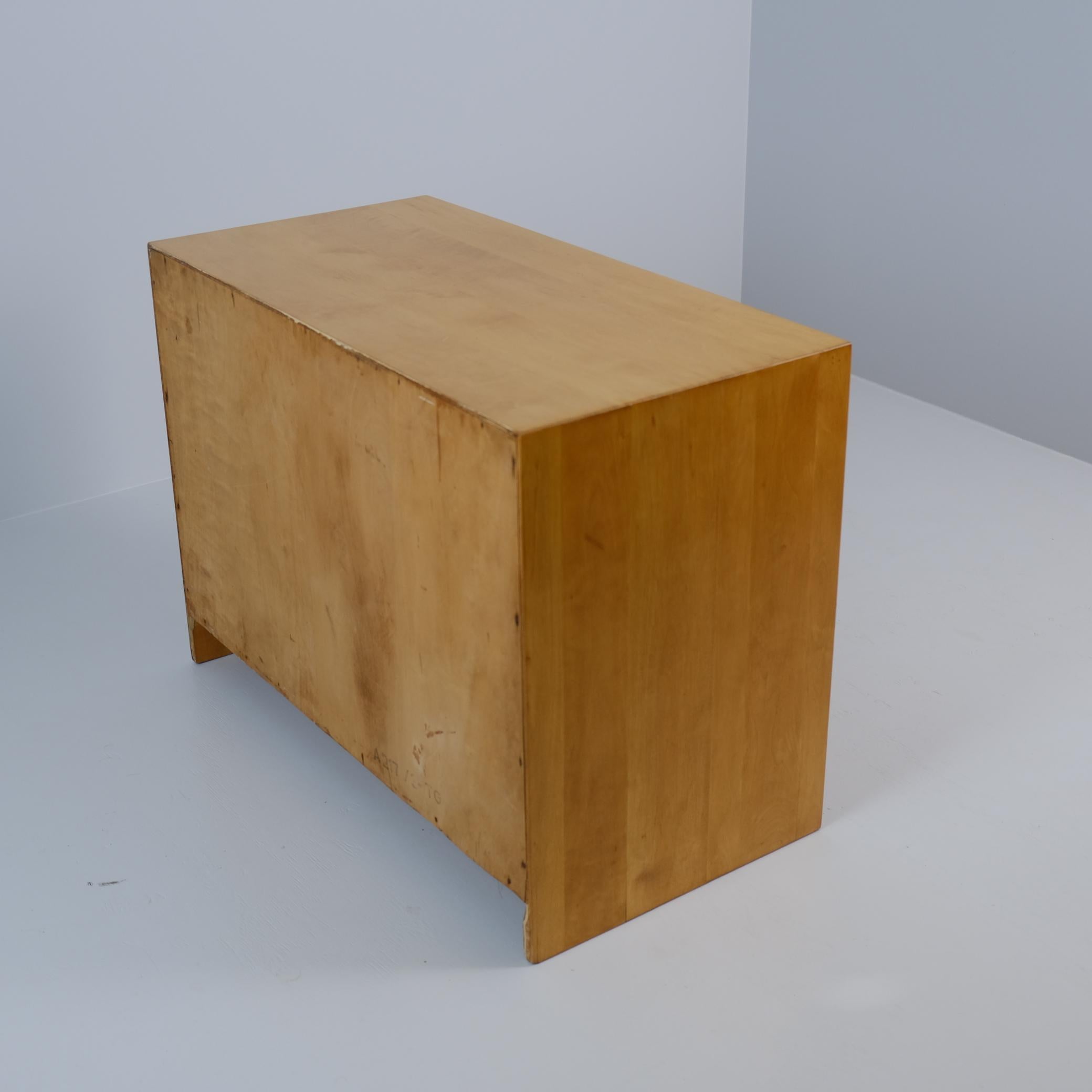 Aino Aalto Sliding Door Cabinet Model 217, in Birch and Teak, Artek 1950s For Sale 5