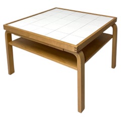 Aino Aalto, Beistelltisch mod. 910, prod Artek