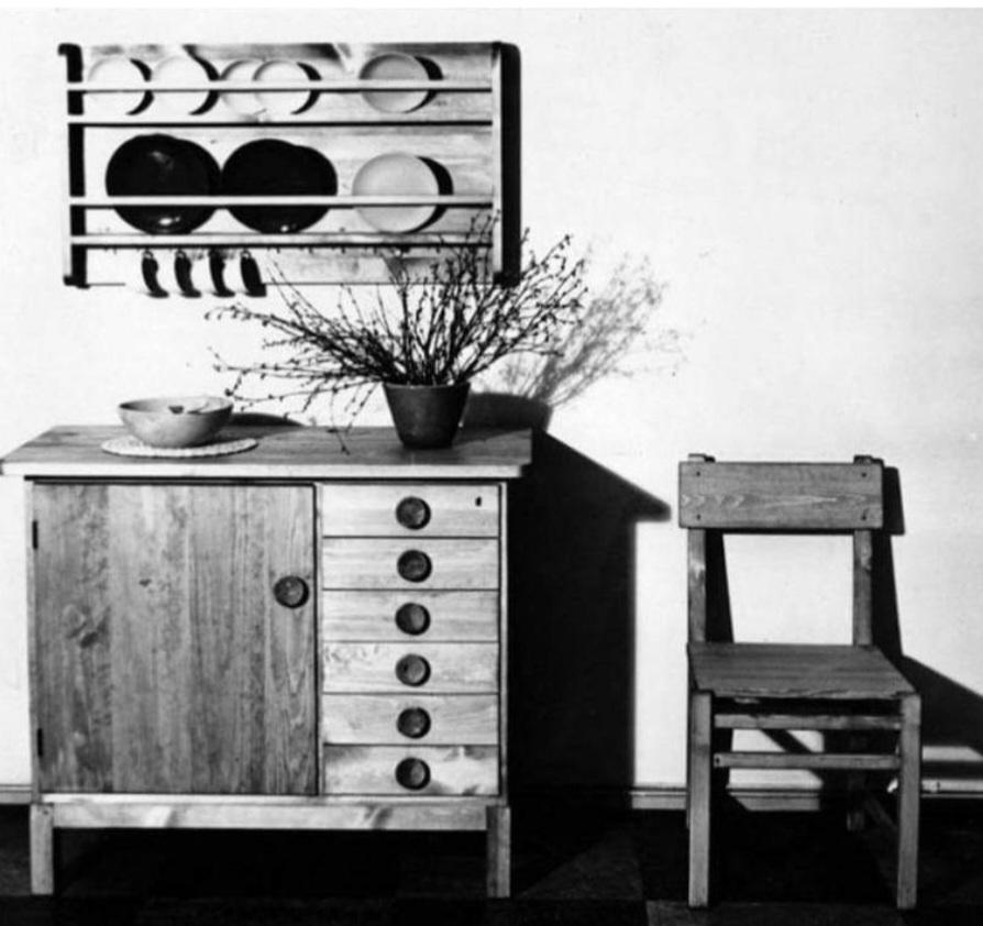 Aino Aalto, Very Rare Pine Cabinet for Artek, 1940s' For Sale 7