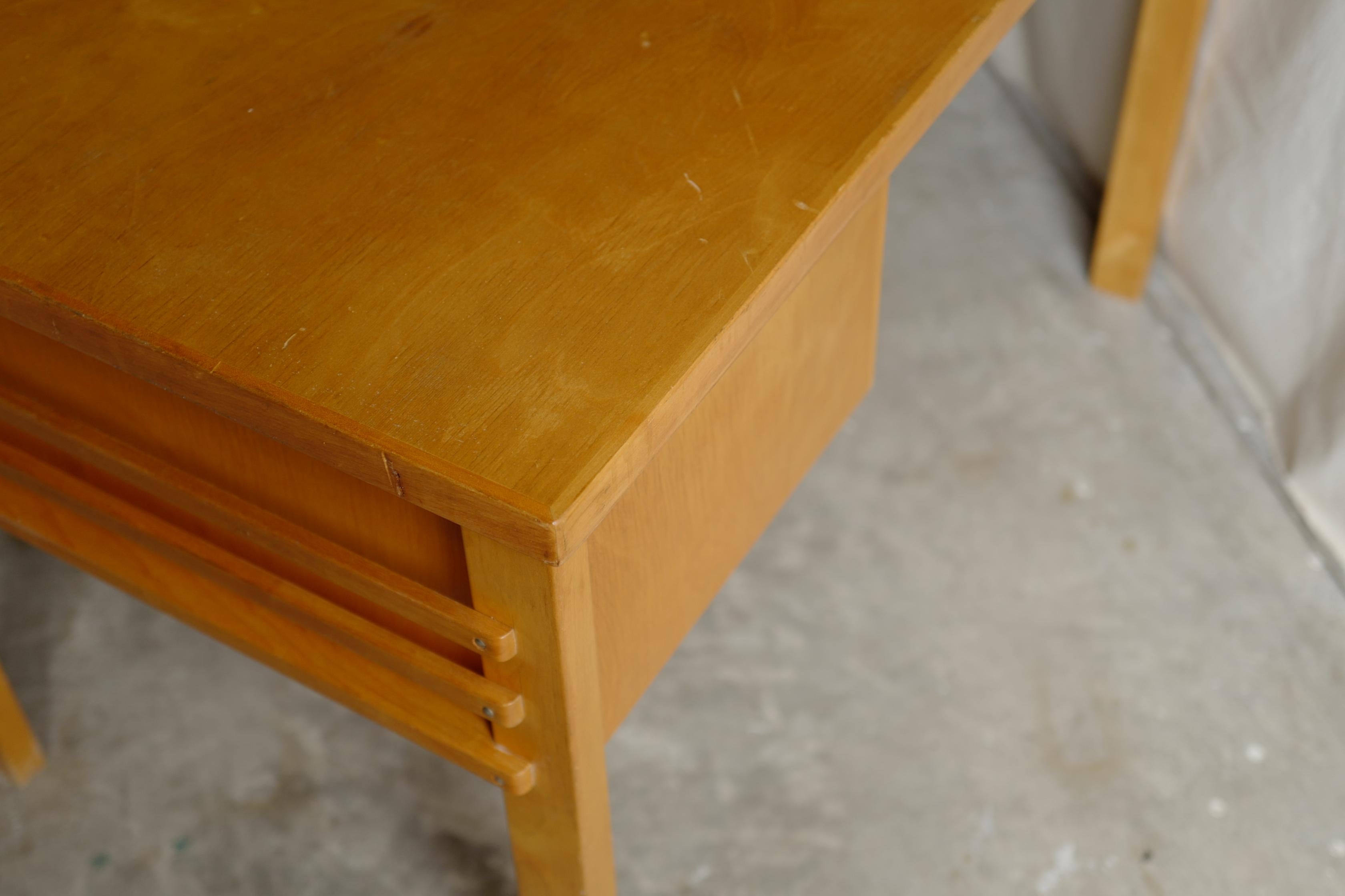 aino & alvar aalto 40's K-96 In Good Condition For Sale In Tomi, Nagano