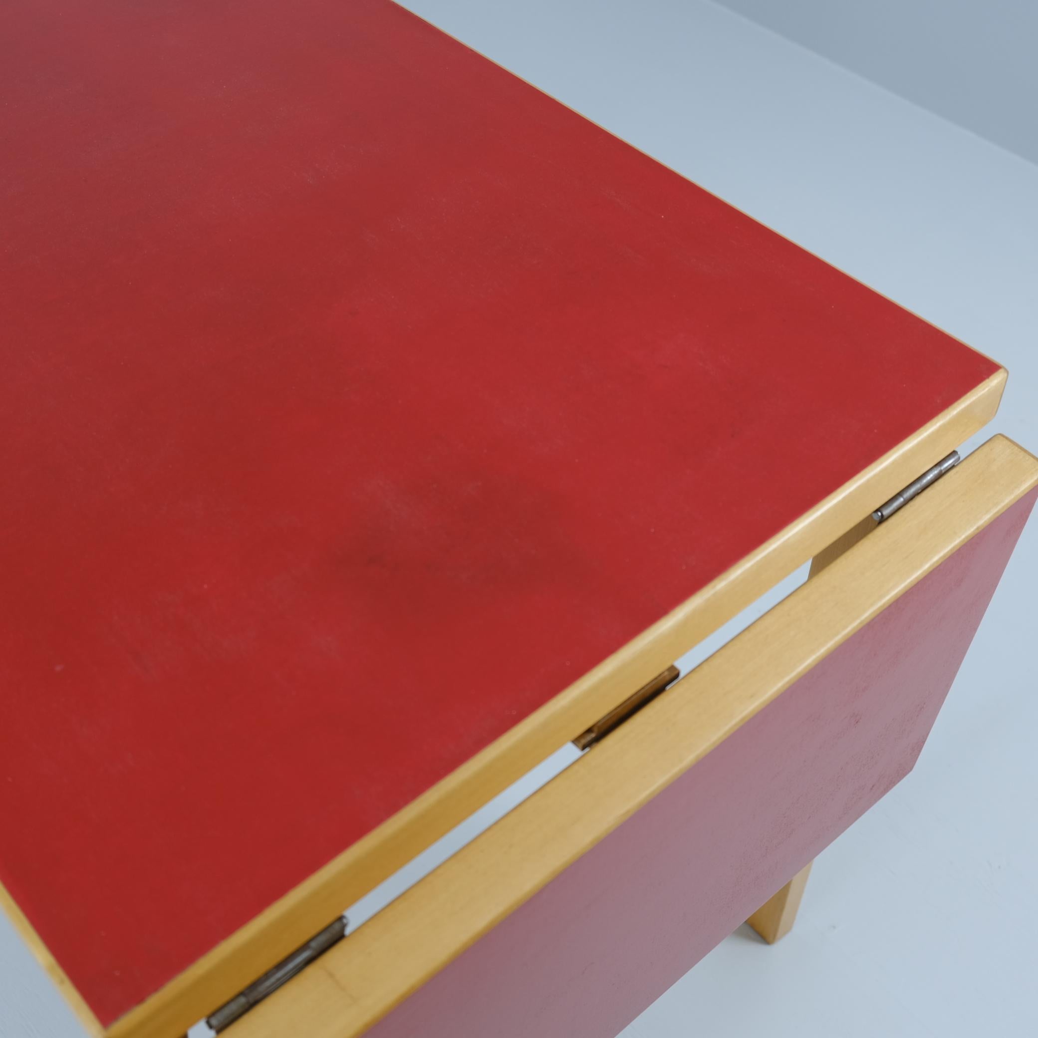 Finnish Aino & Alvar Aalto Fodlable Table Model DL82, Birch & Red Linoleum, Artek 1960s For Sale