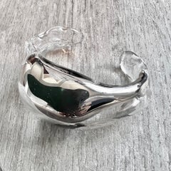 Air Bangle in Platinum Liquid & Borosilicate Glass by Noriko Herron