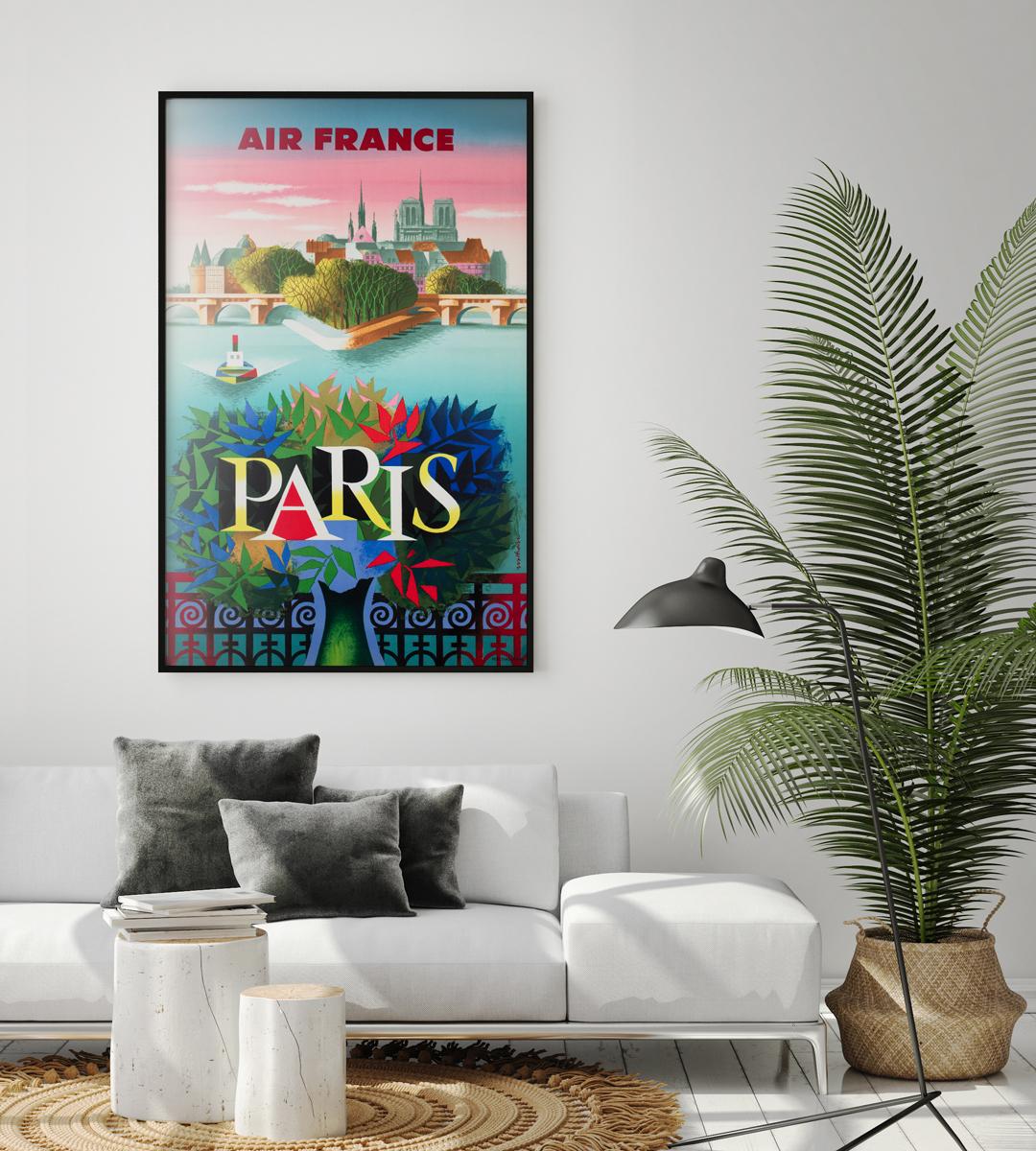 Affiche originale de 1957 d'Air France Paris, conçue par Jacques Nathan-Garamond. Superbe affiche aux couleurs somptueuses et en très bon état.

Jacques Nathan/One (1910-2001), graphiste français. Il a étudié à l'École nationale supérieure des arts