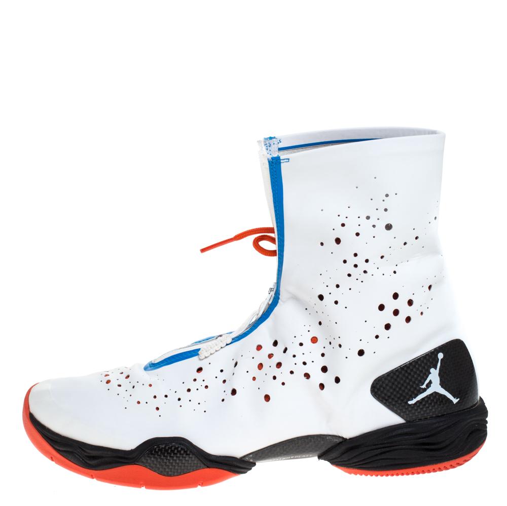 A leading name in world of sneakers, Air Jordan brings you this amazing pair of XX8 sneakers which was released in 2013. This Locked and Loaded edition is made from white and blue leather along with mesh in a high top silhouette. They have round