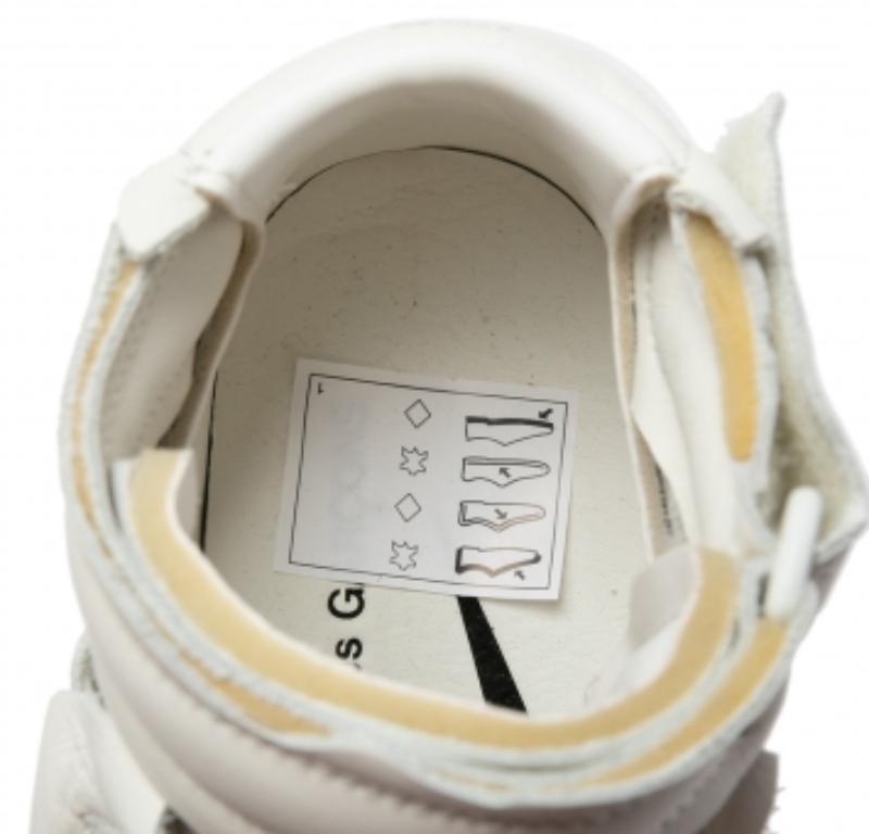 Air Jordan Weißes Leder 12 Retro Fiba High Top Turnschuhe Größe 42,5 im Zustand „Gut“ im Angebot in Dubai, Al Qouz 2