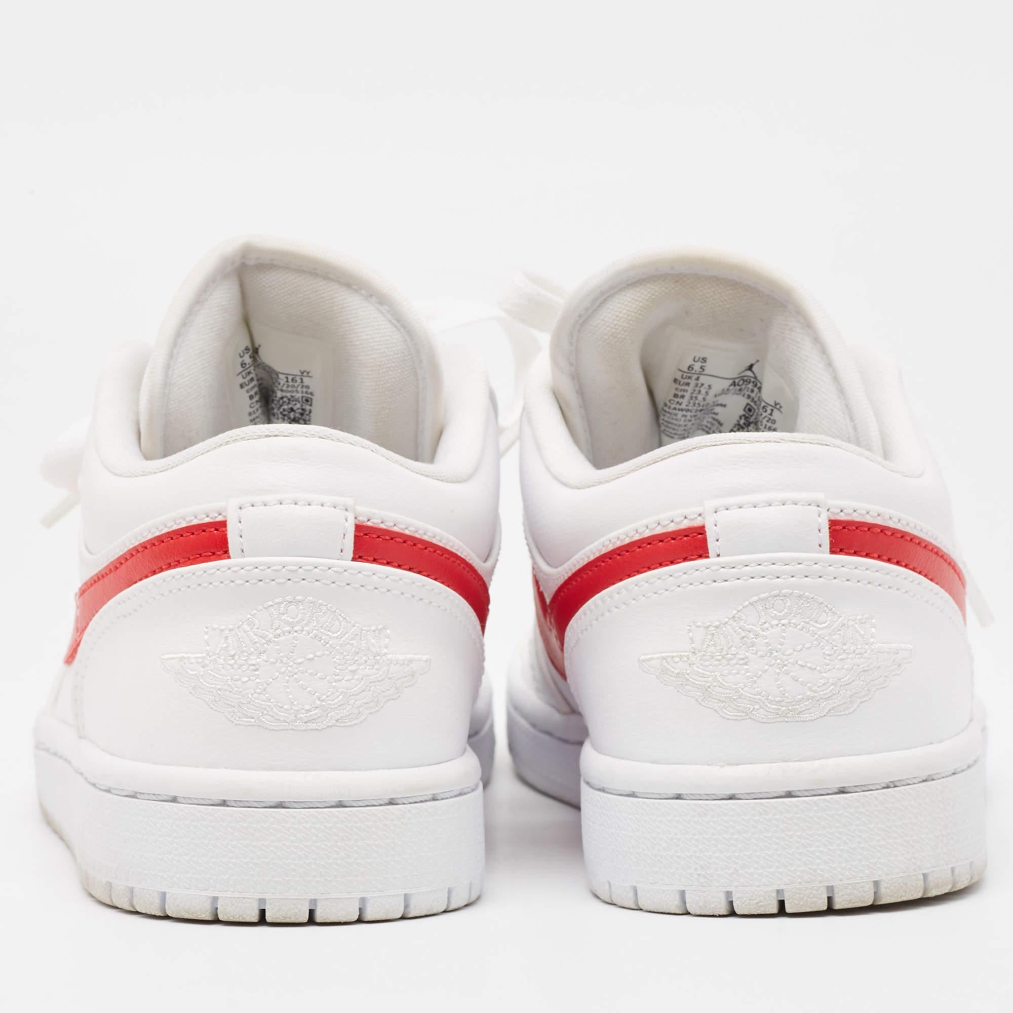 Donna Air Jordan Bianco/Rosso Pelle Air Jordan 1 Bianco Rosso Scarpe da ginnastica Taglia 37,5 in vendita