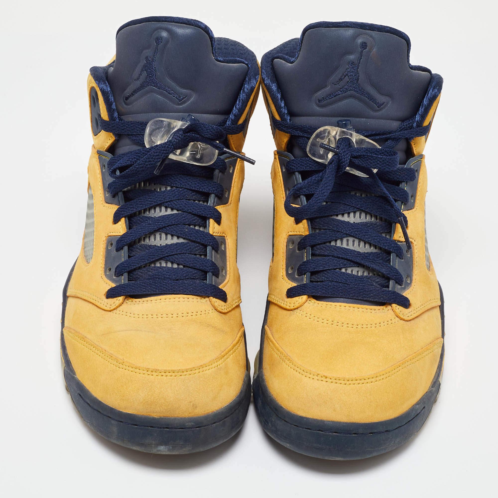 Air Jordans Yellow Nubuck Leather Jordan 5 Retro Michigan Sneakers Size 45.5 In Fair Condition For Sale In Dubai, Al Qouz 2