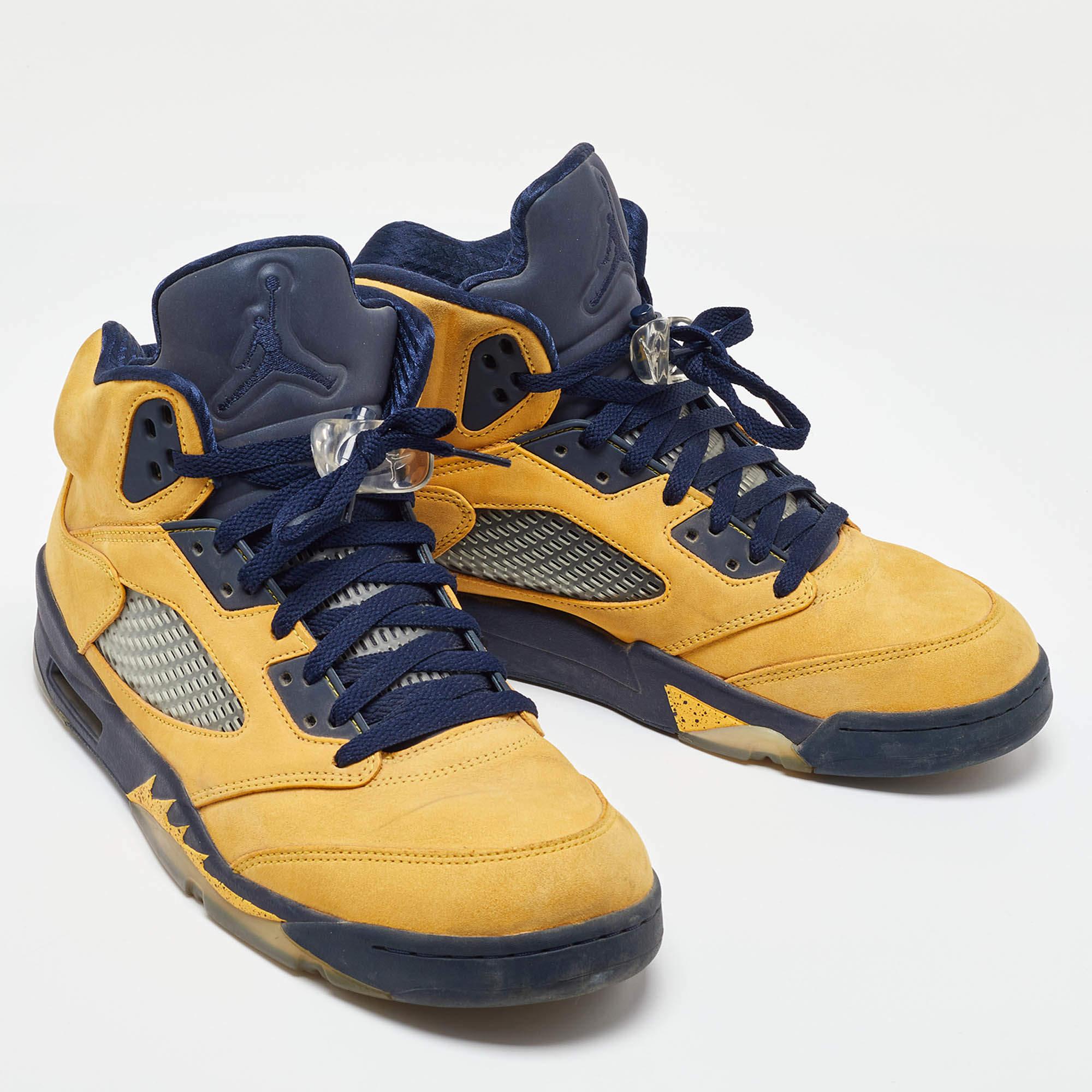 Men's Air Jordans Yellow Nubuck Leather Jordan 5 Retro Michigan Sneakers Size 45.5 For Sale