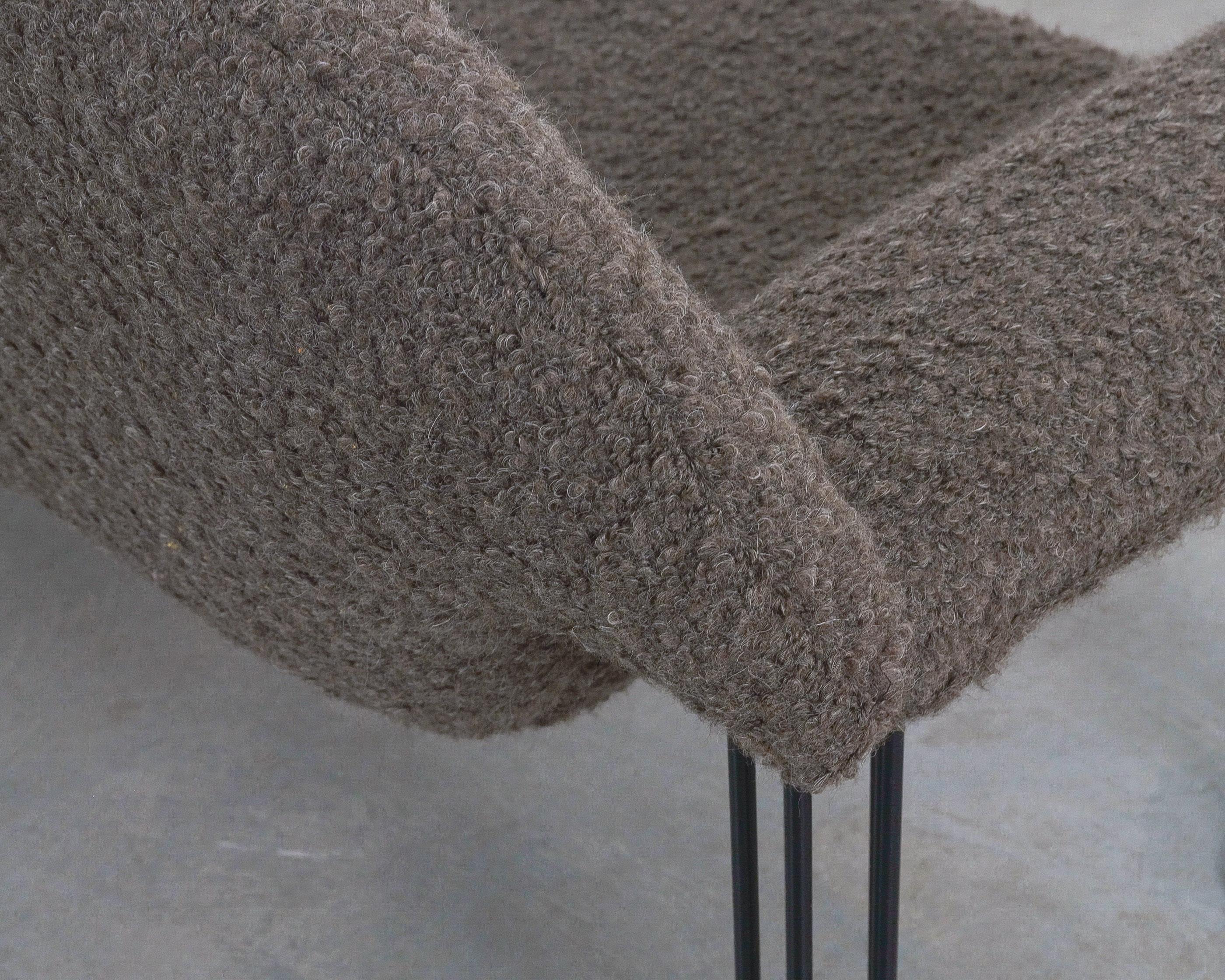 Canapé Air Burkhard Vogtherr nouvellement tapissé Teddy Brown Bouclé, années 1980 Bon état - En vente à Vienna, AT