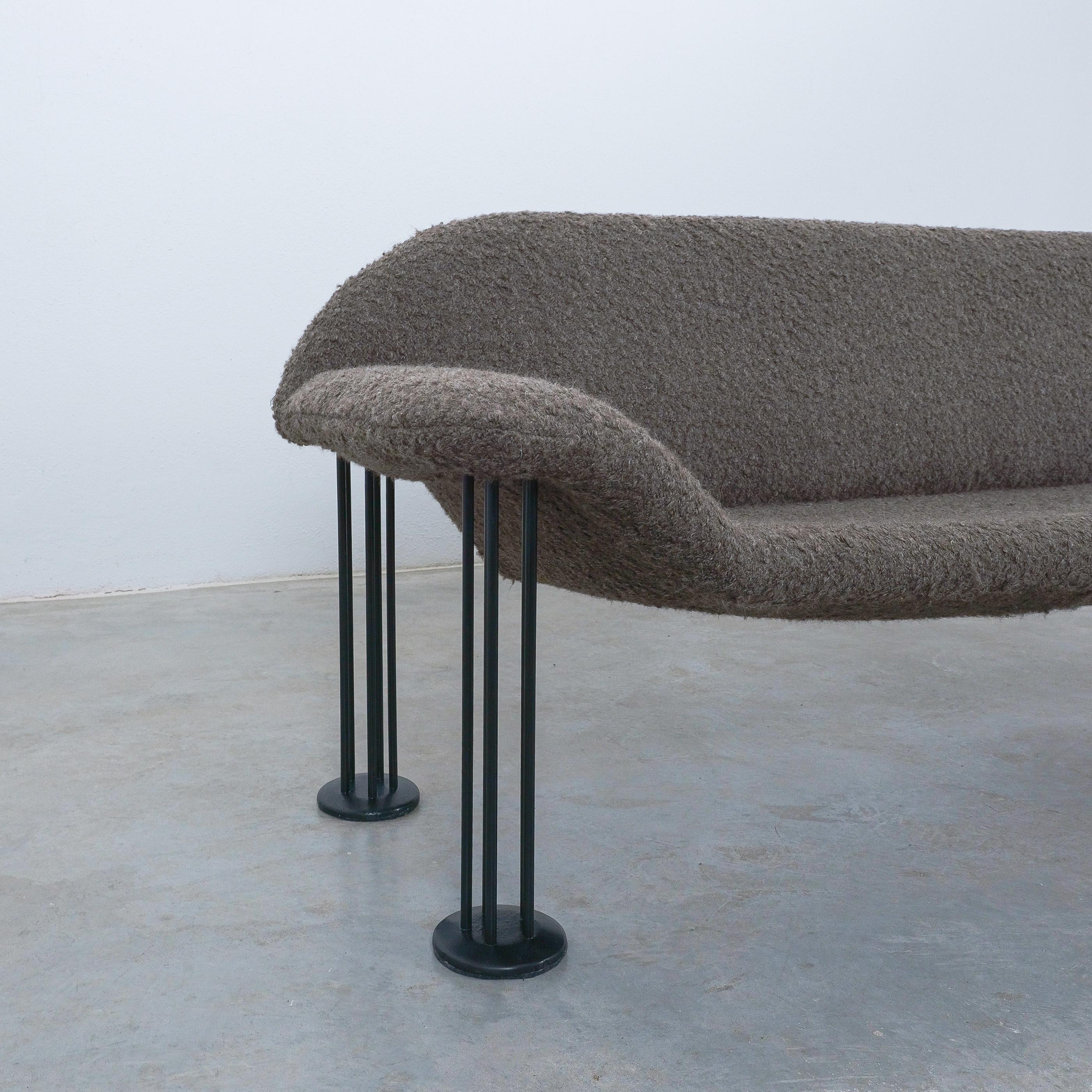 Acier Canapé Air Burkhard Vogtherr nouvellement tapissé Teddy Brown Bouclé, années 1980 en vente