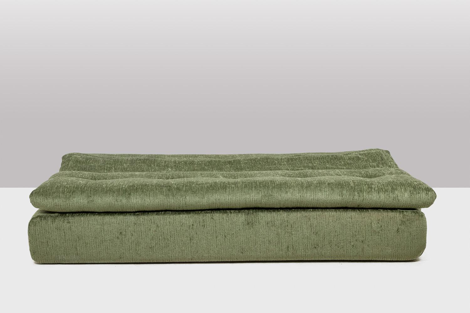 Français En l'air. Lit de canapé vert. 1970. en vente