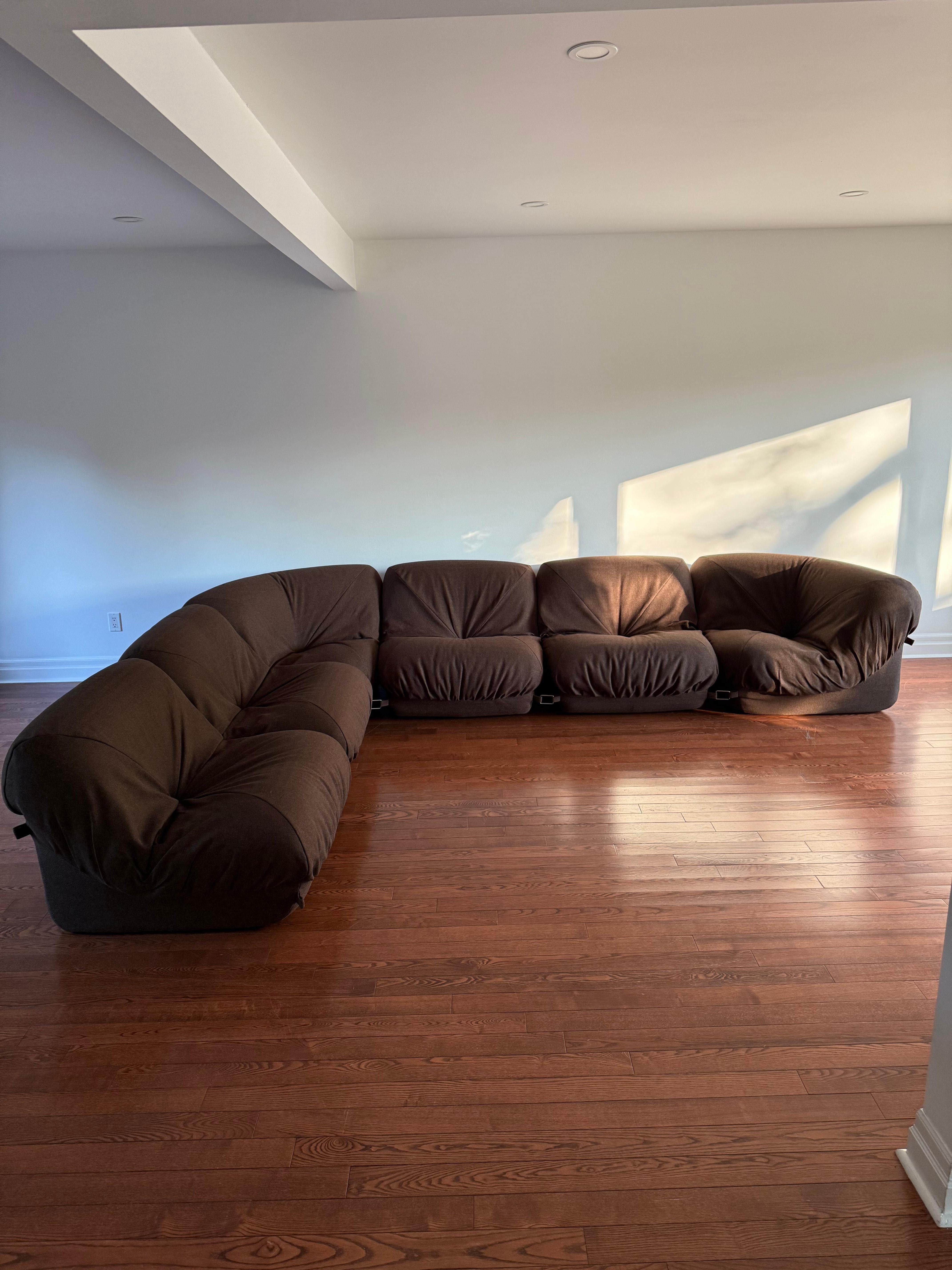 Airborne Patate 6 Piece Modular Sofa, 1977 In Excellent Condition For Sale In Oakville, CA
