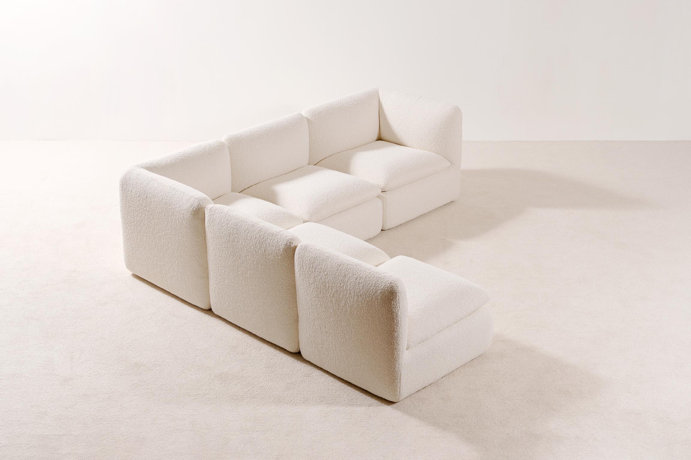 Airborne, Sectional Sofa Composed of 5 Modular Lounge Chairs, France, 1970s In Excellent Condition In Paris, FR