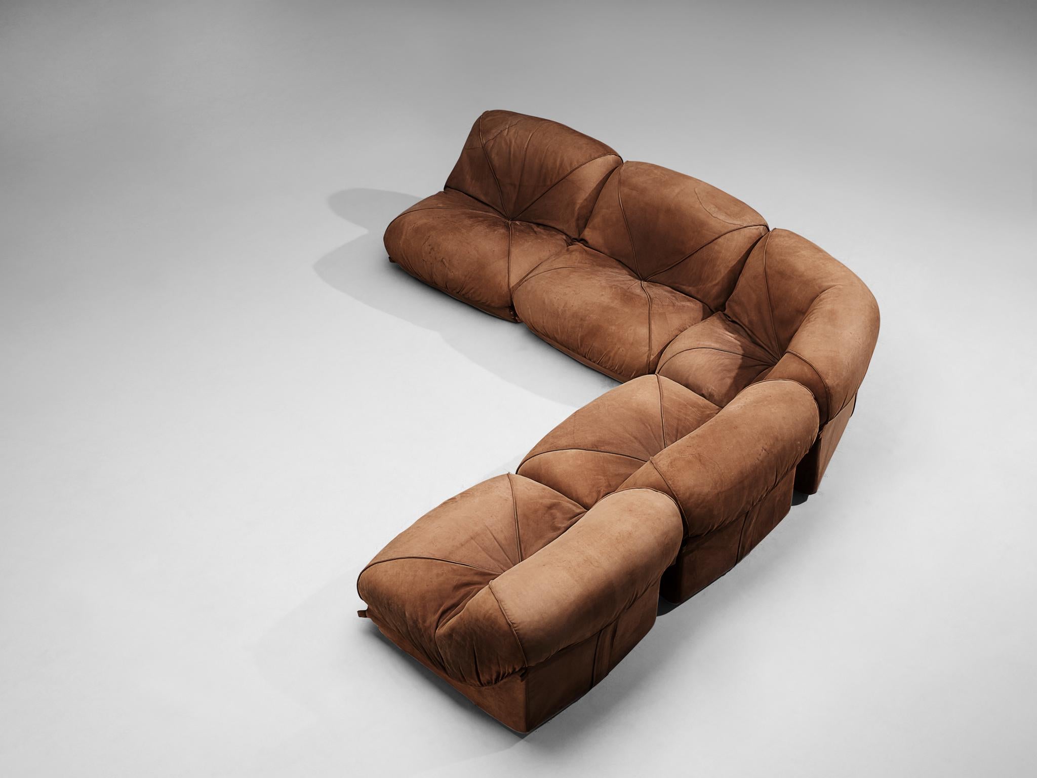 Airborne Sectional Sofa 'Patate' in Brown Suede In Good Condition For Sale In Waalwijk, NL