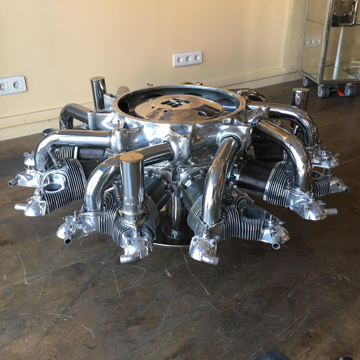 Coffee table made from an aircraft radial engine, the 9-cylinder ''R-985 Wasp Jr '' manufactured by Pratt & Whitney in 1945.

After flying for several years on a Max-Holste MH-1521 Broussard in France, this engine made in the USA by Pratt &