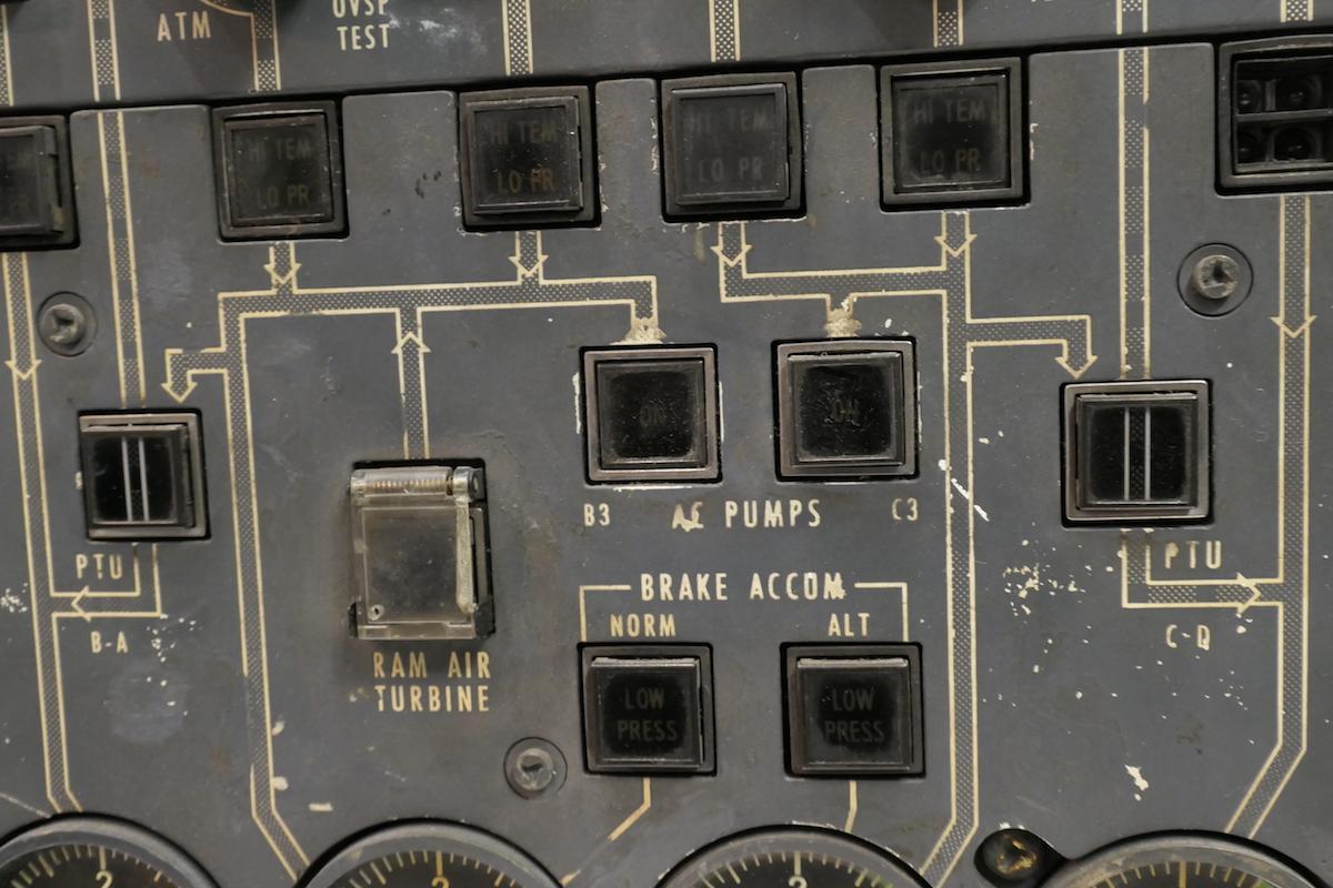 American Aircraft L1011 Tri-Star Lockheed Instrument Panel For Sale