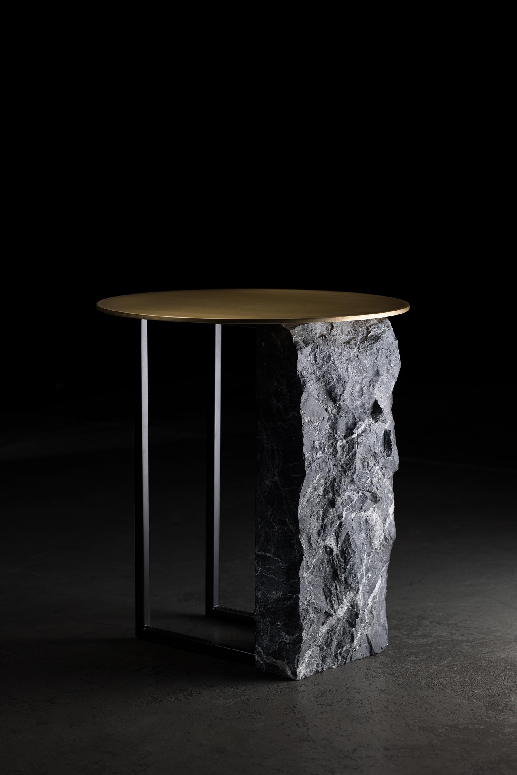 Table d'appoint Aire, laiton et marbre, fabriquée à la main au Portugal par Greenapple en vente 4